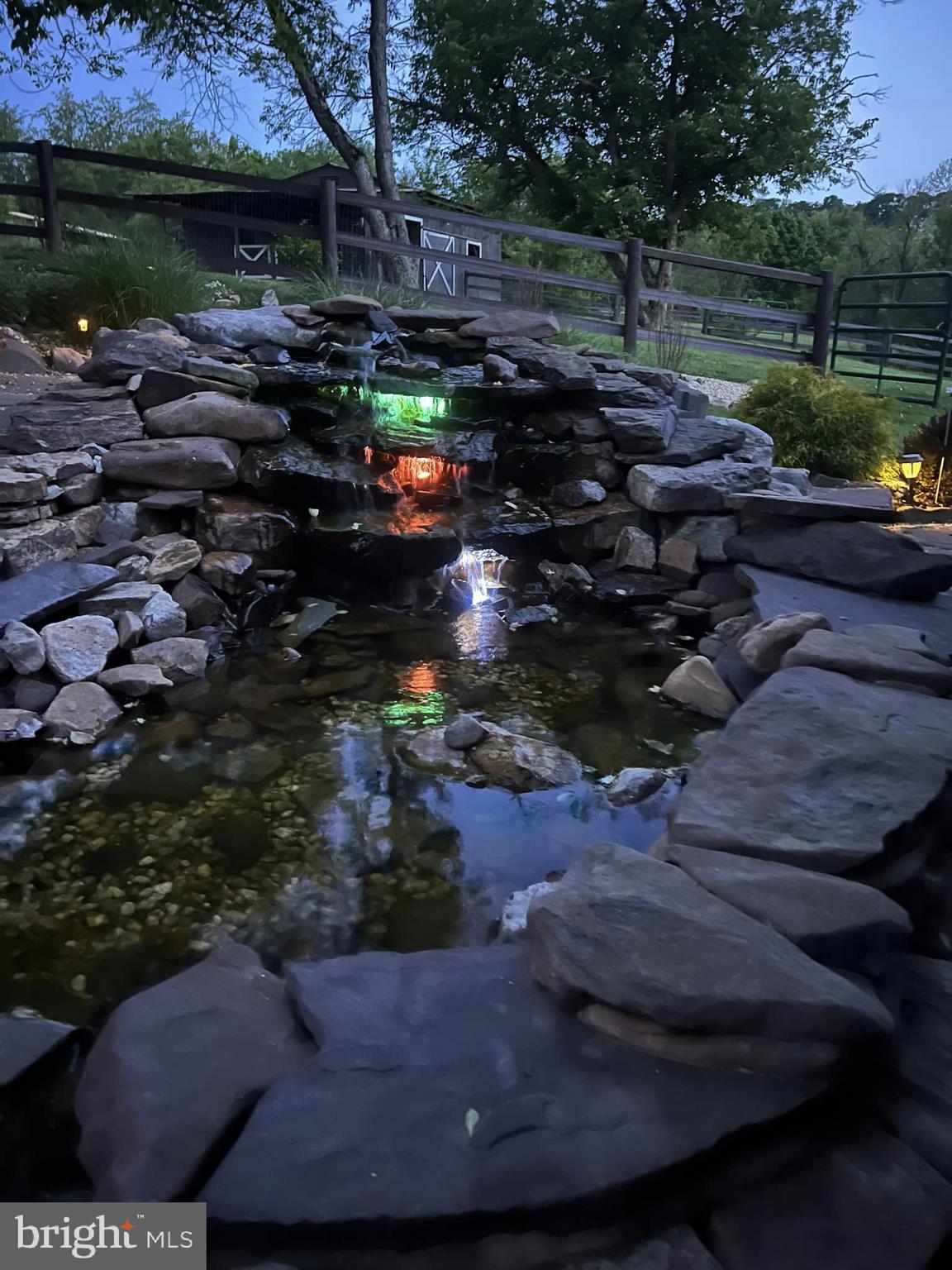 SLEEPY CREEK ORCHARD - Farm