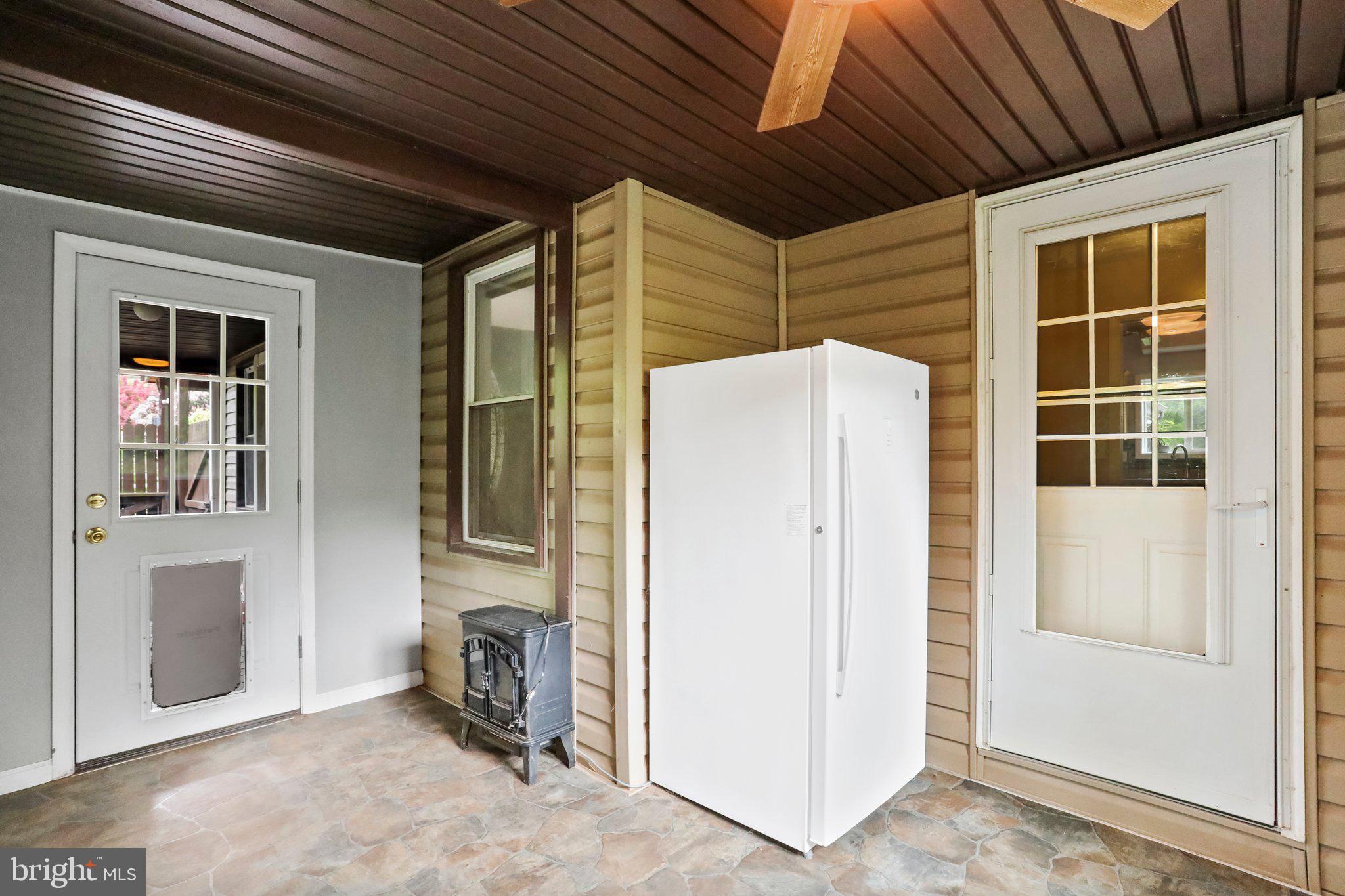 SLEEPY CREEK ORCHARD - Farm