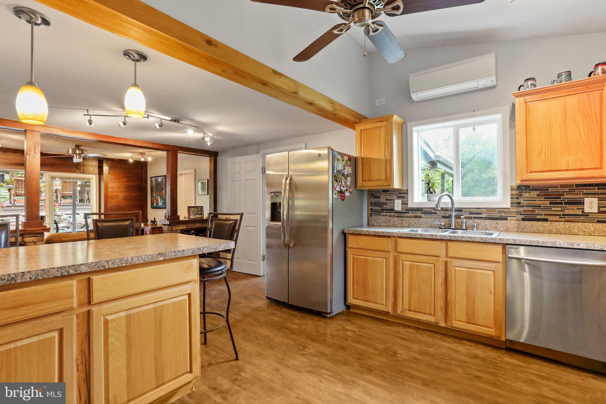 SLEEPY CREEK ORCHARD - Farm