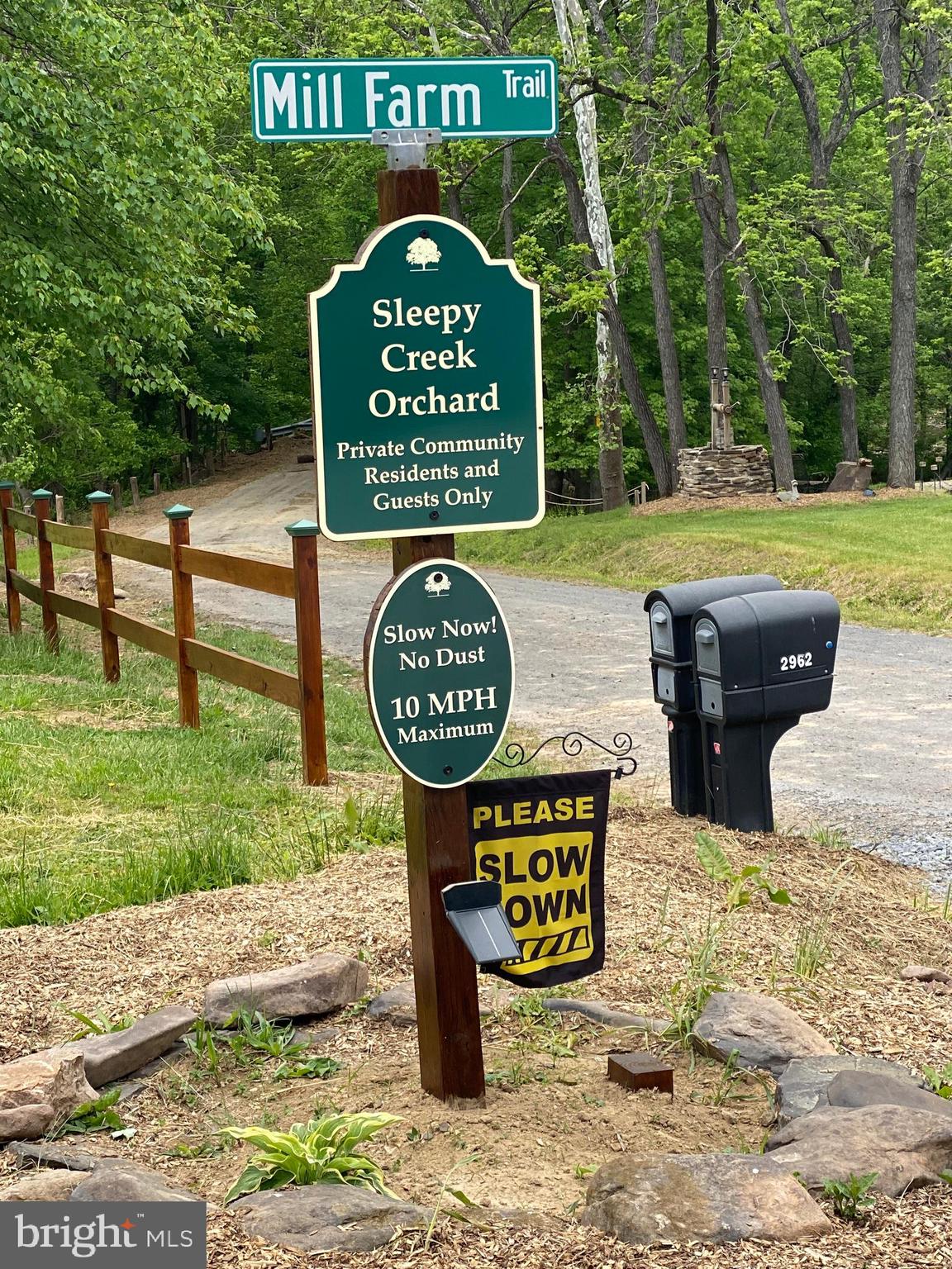 SLEEPY CREEK ORCHARD - Farm