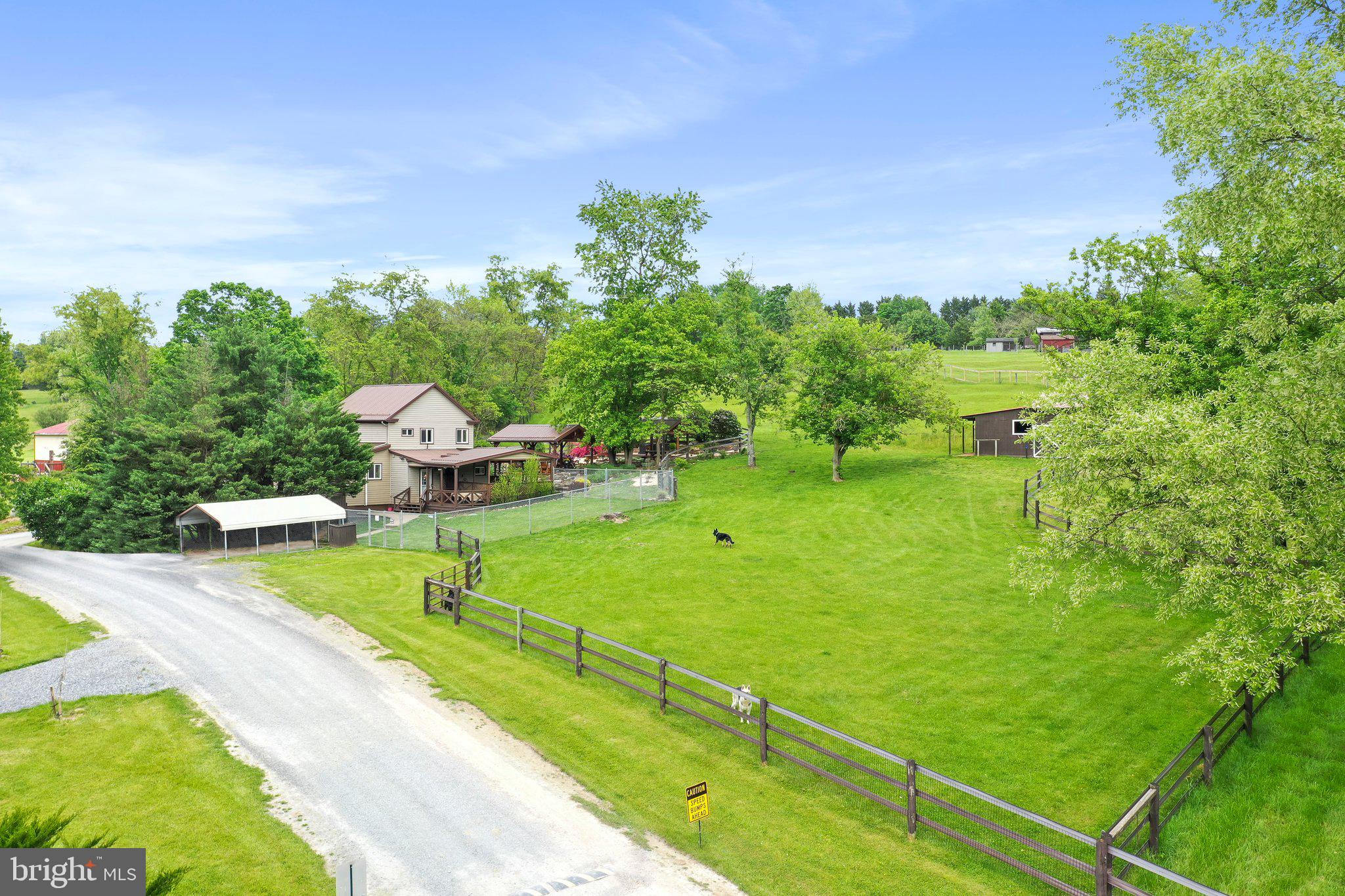 SLEEPY CREEK ORCHARD - Farm