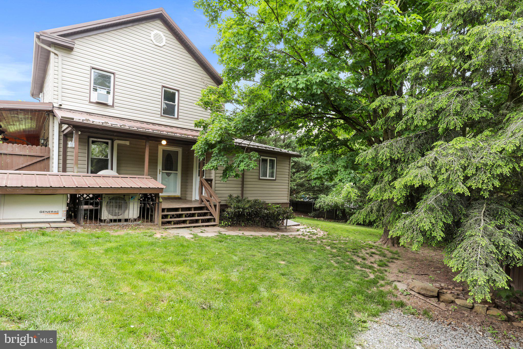 SLEEPY CREEK ORCHARD - Farm