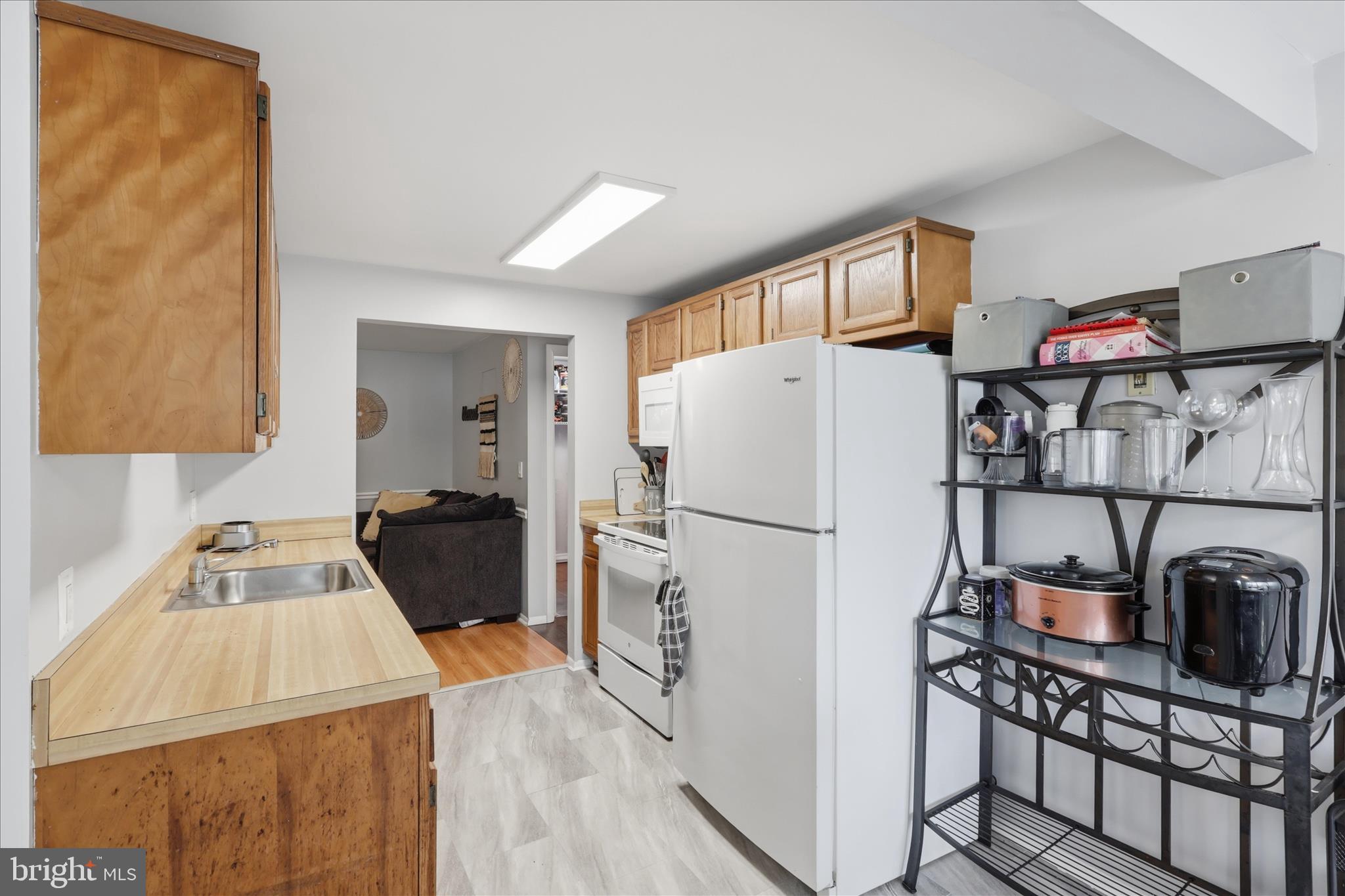 FARMINGDALE - Residential