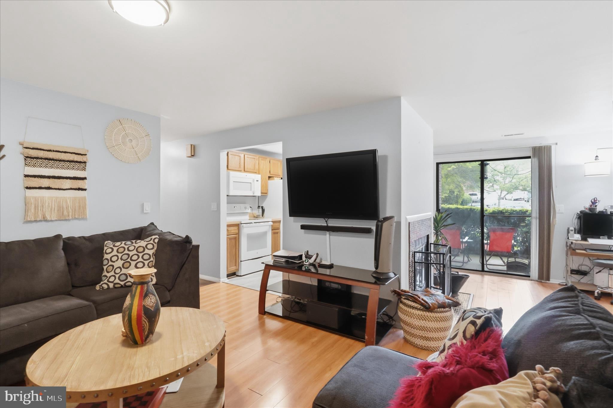 FARMINGDALE - Residential