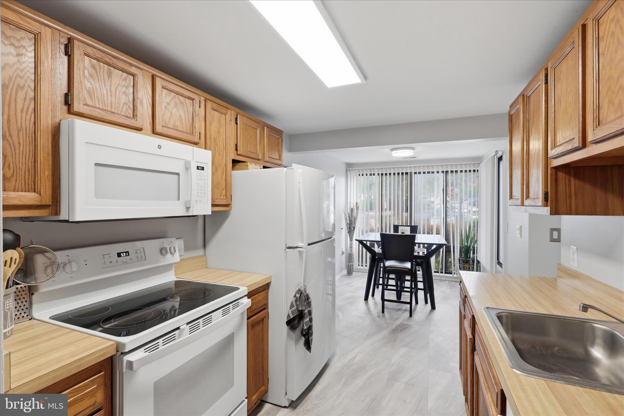 FARMINGDALE - Residential
