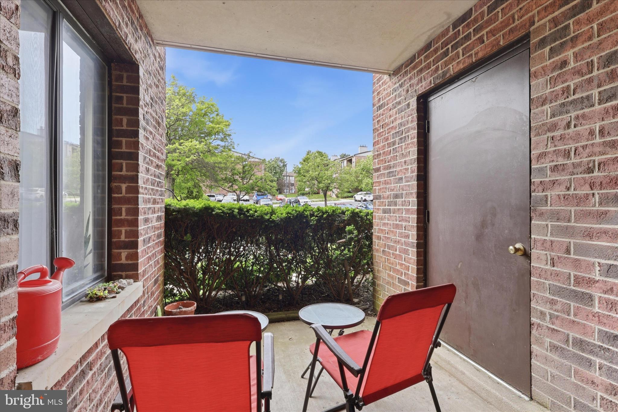 FARMINGDALE - Residential