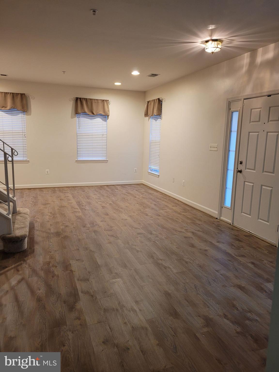 PINEY ORCHARD - Residential Lease