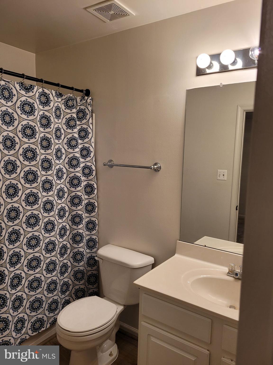 PINEY ORCHARD - Residential Lease