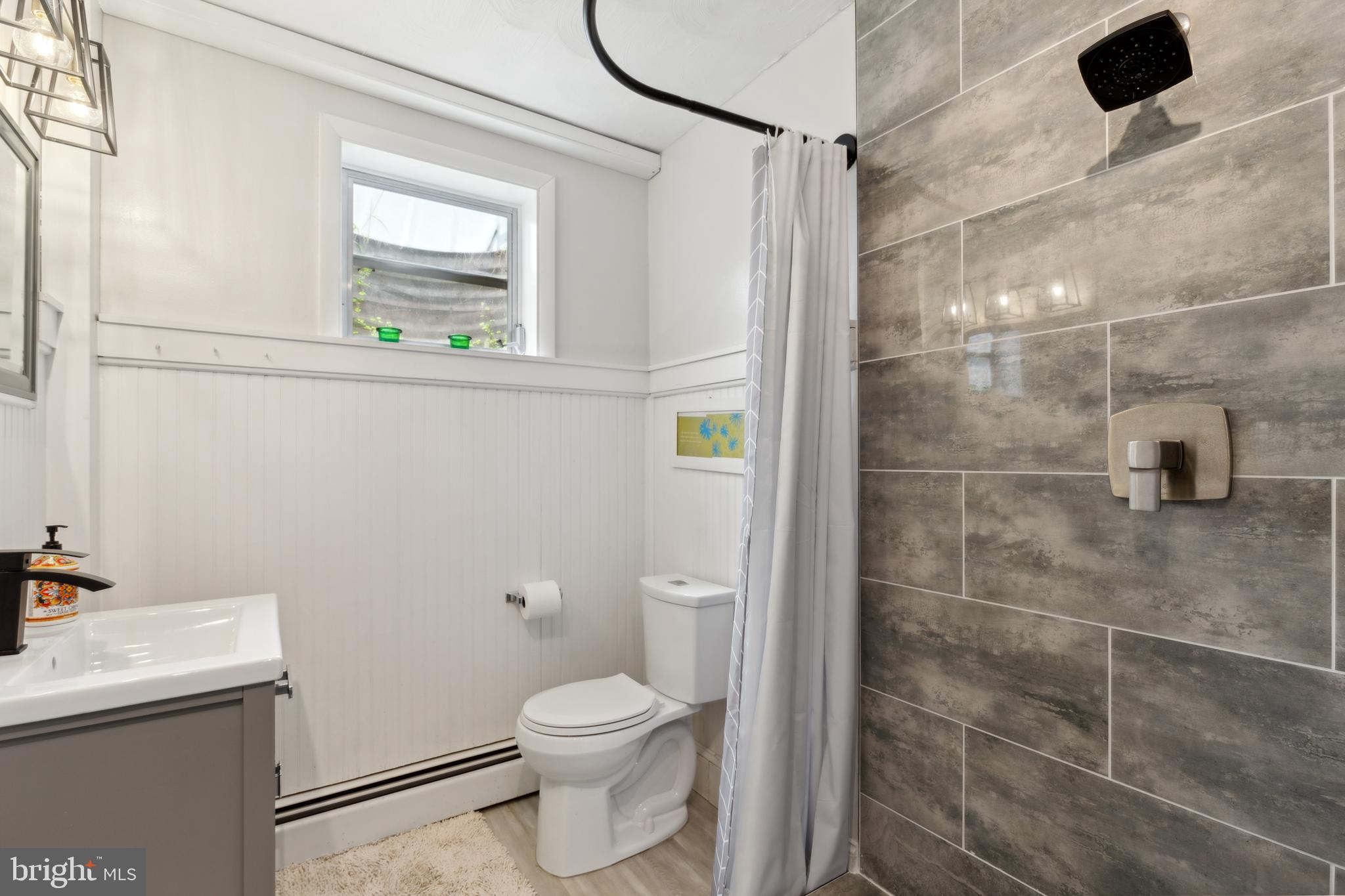 BLUE RIDGE SHORES - Residential