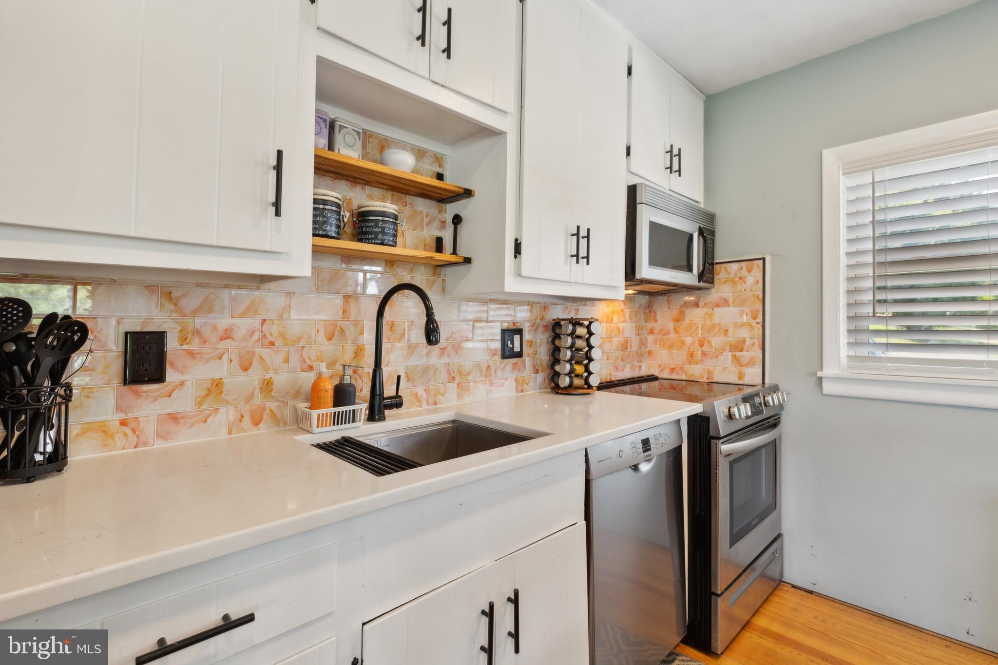 BLUE RIDGE SHORES - Residential