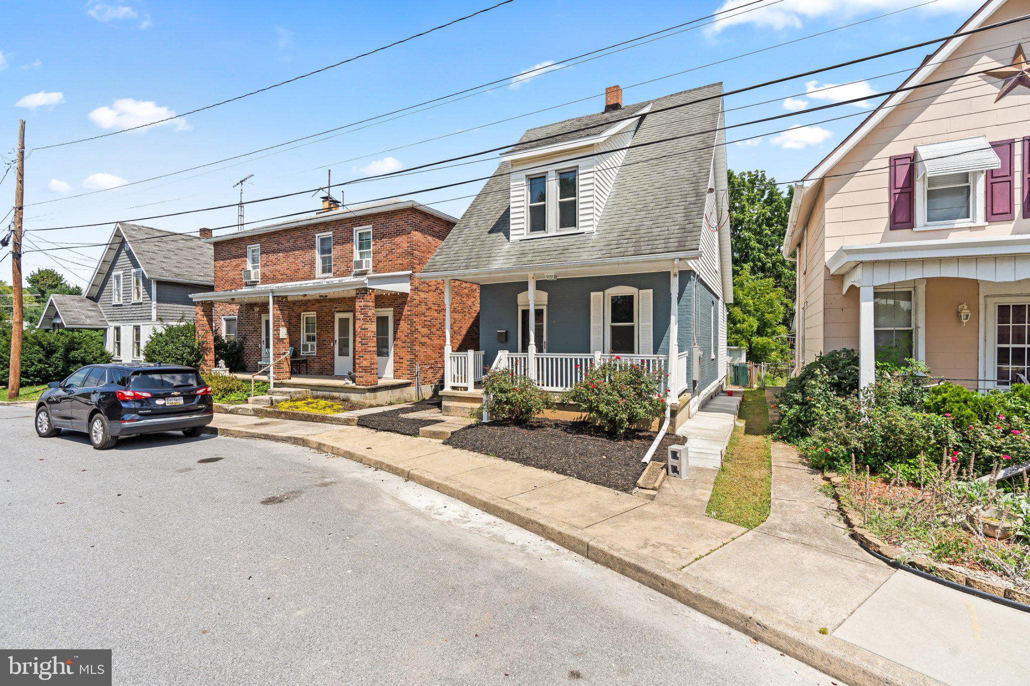 7 MOLLER AVENUE