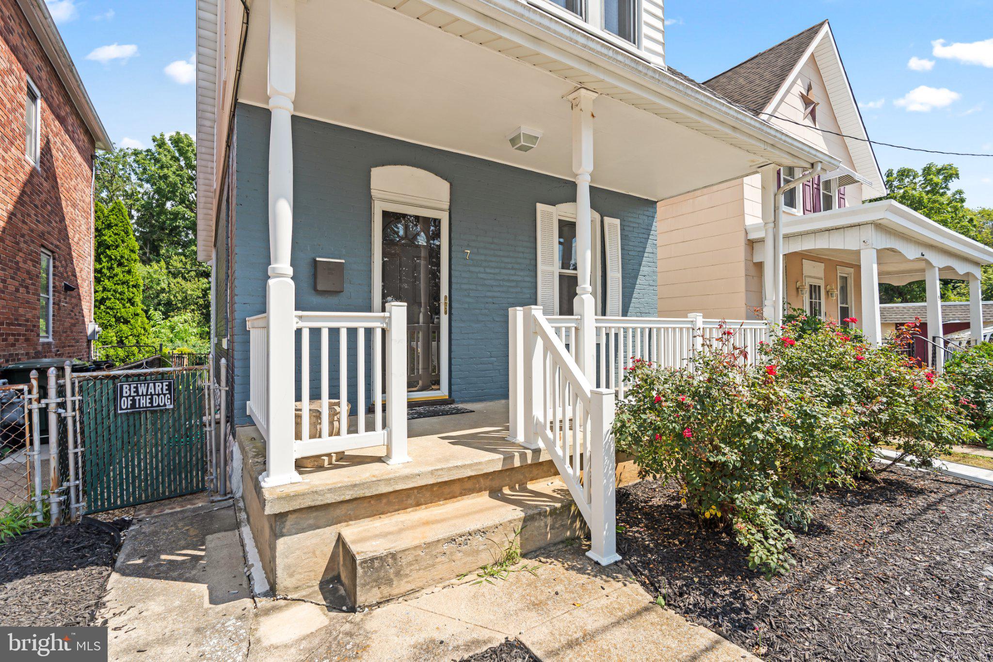 7 MOLLER AVENUE