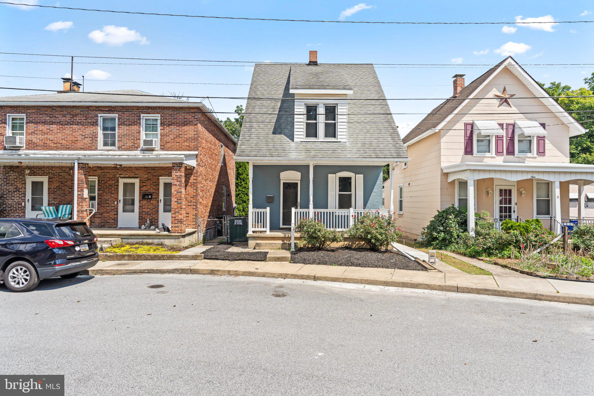 7 MOLLER AVENUE