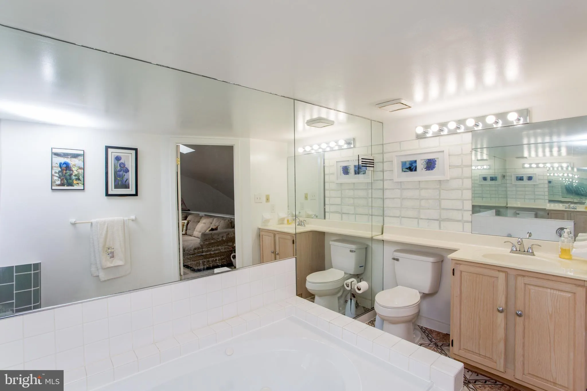 Philadelphia, Pennsylvania 19114, United States, 3 Bedrooms Bedrooms, ,3 BathroomsBathrooms,Residential,Active,129482