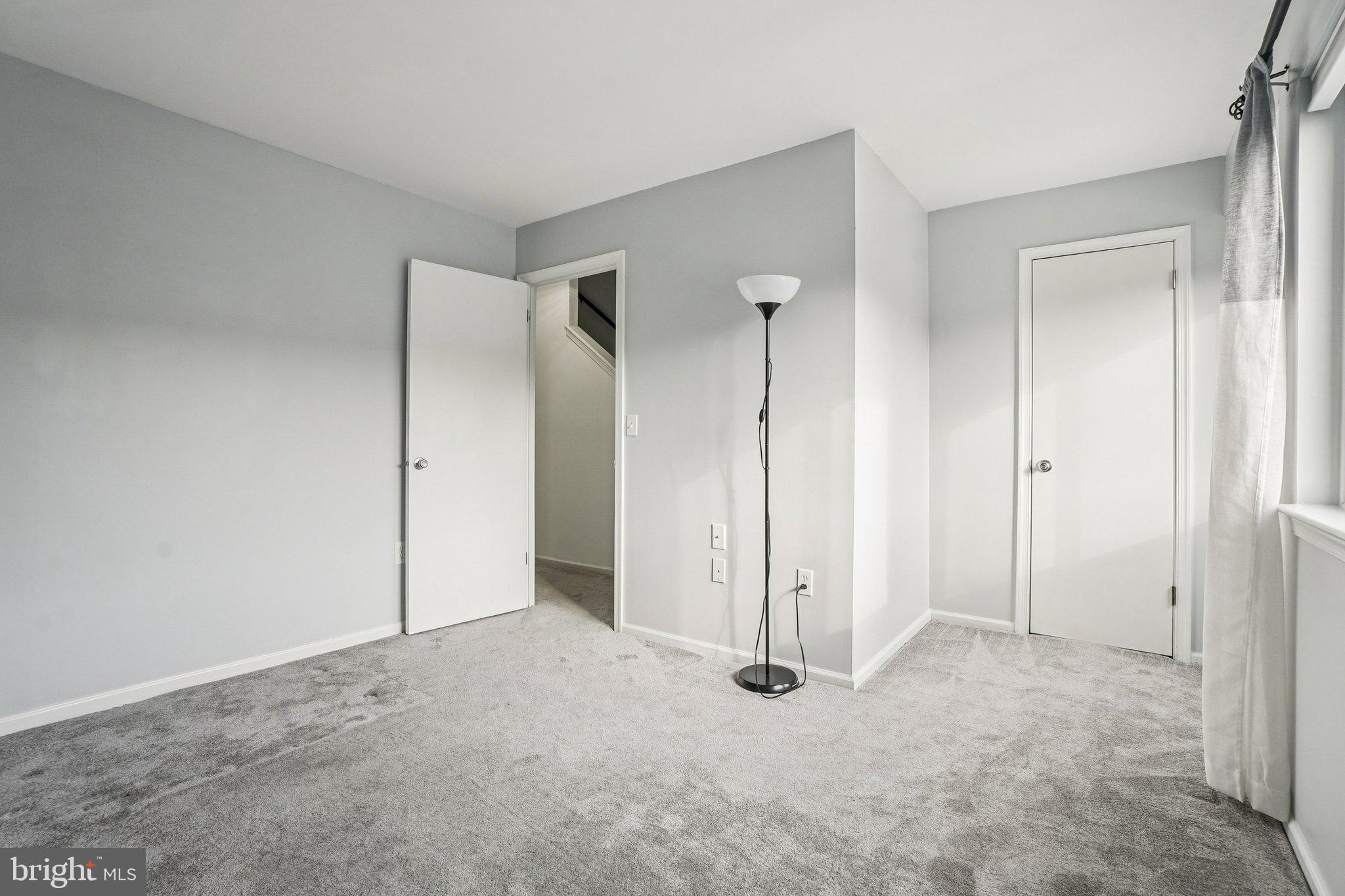 EAST FALLS - Residential