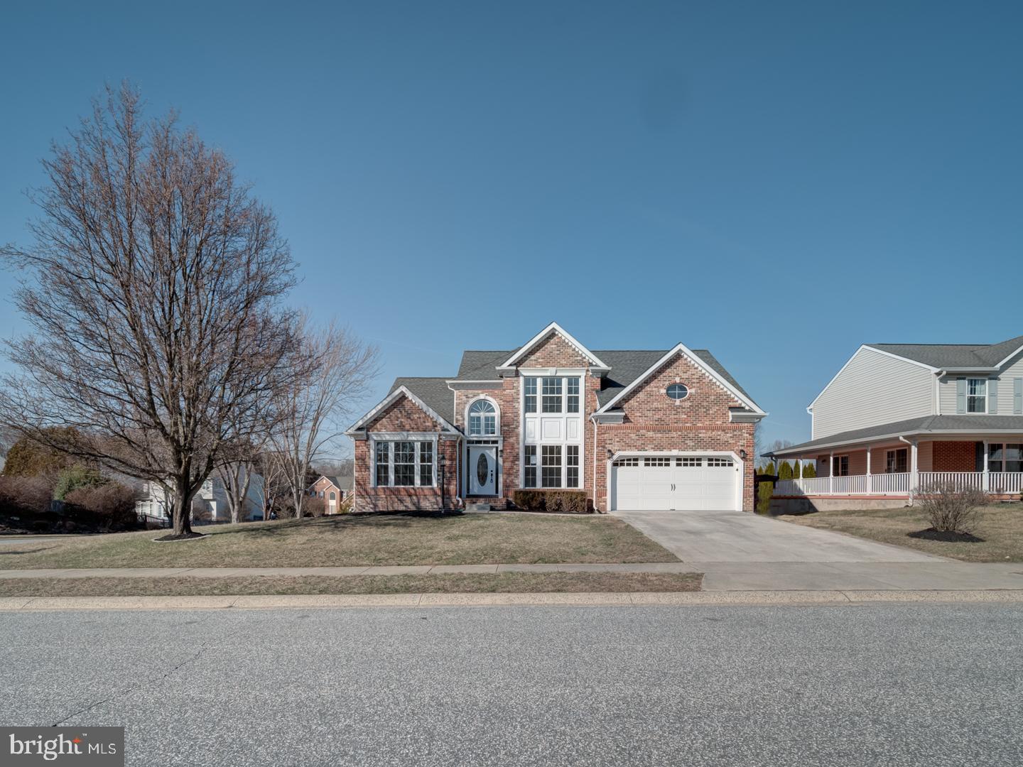 800 PINE CREEK WAY