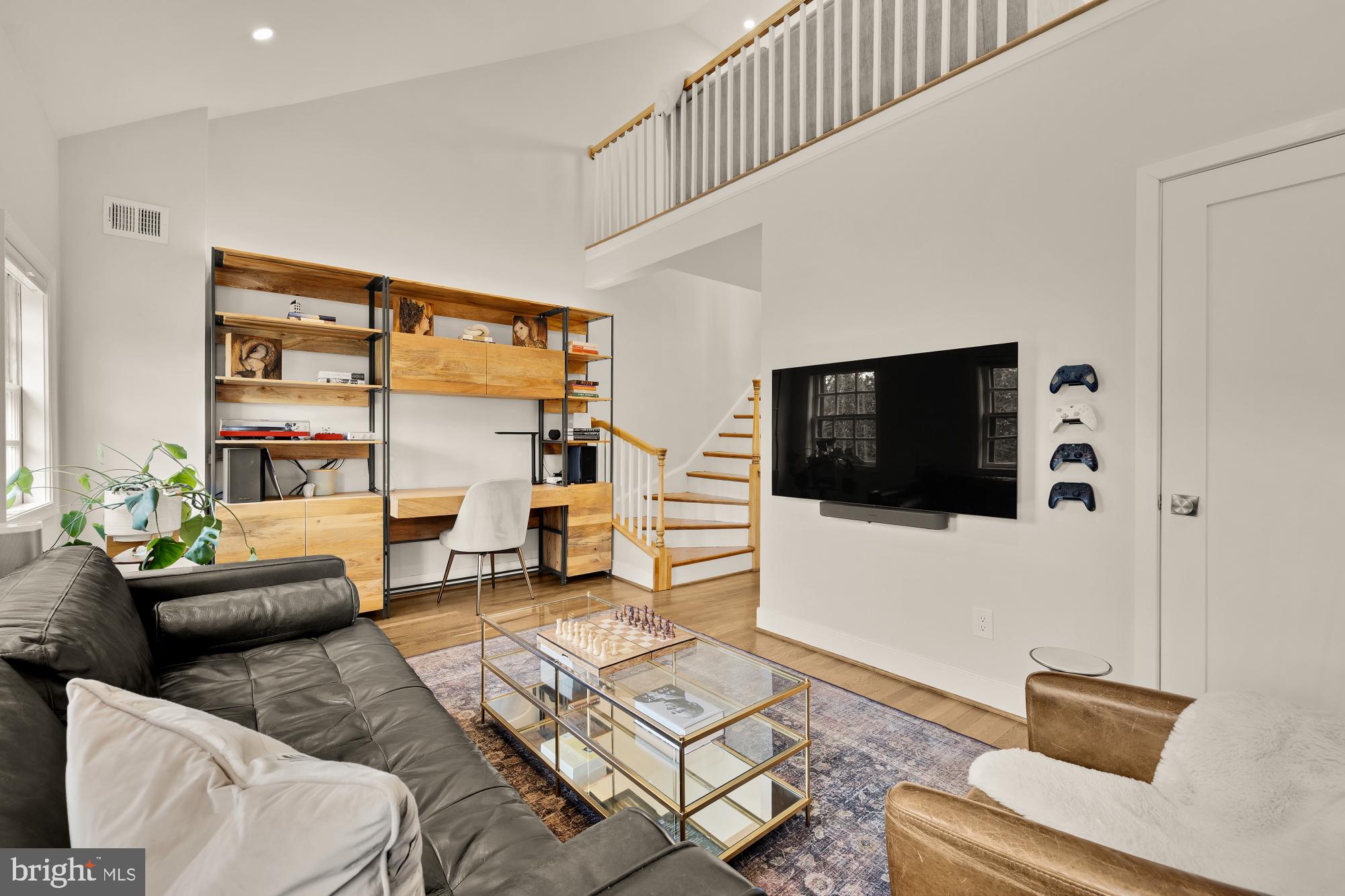 OLD TOWN ALEXANDRIA - Residential