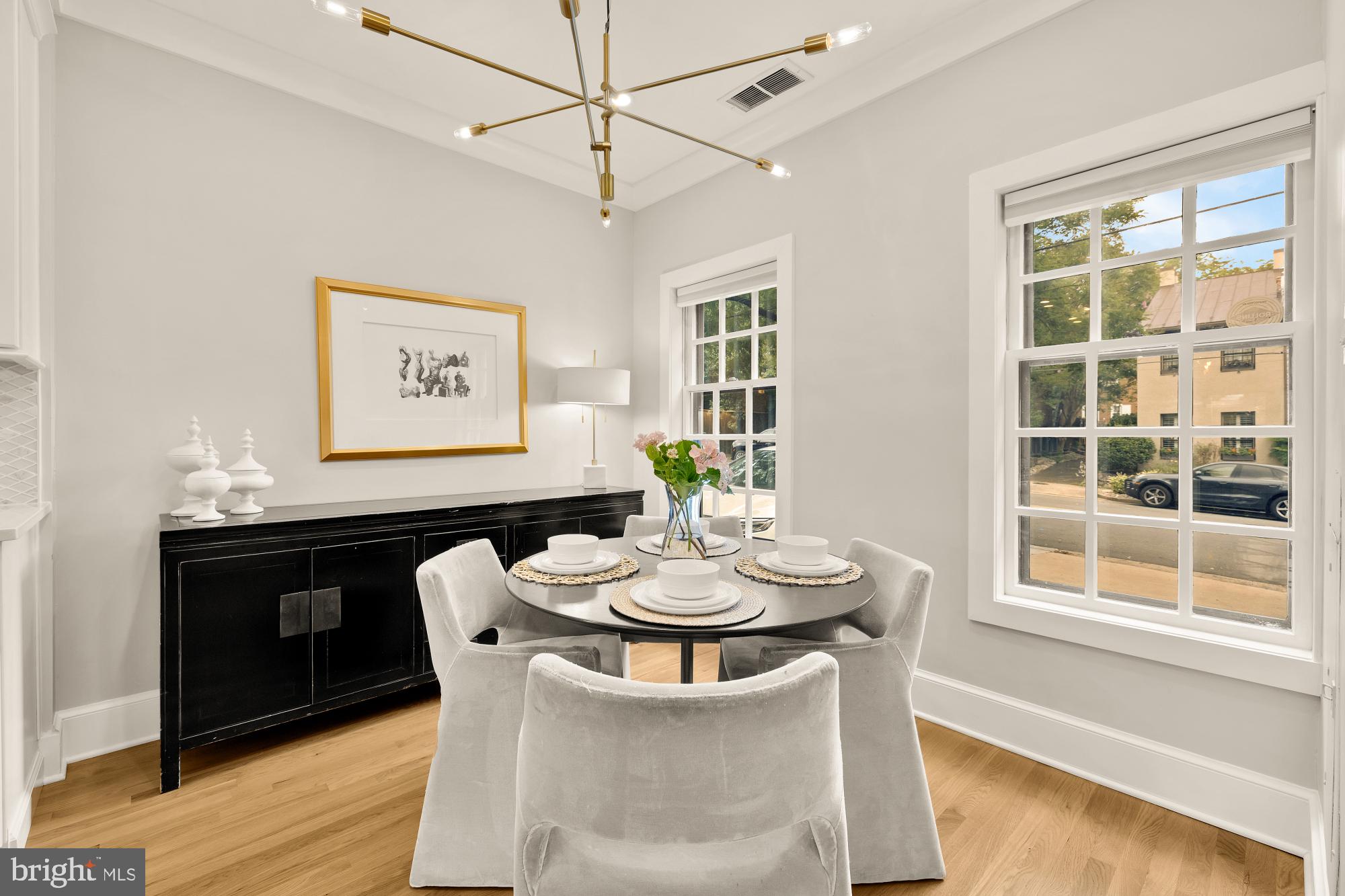 OLD TOWN ALEXANDRIA - Residential