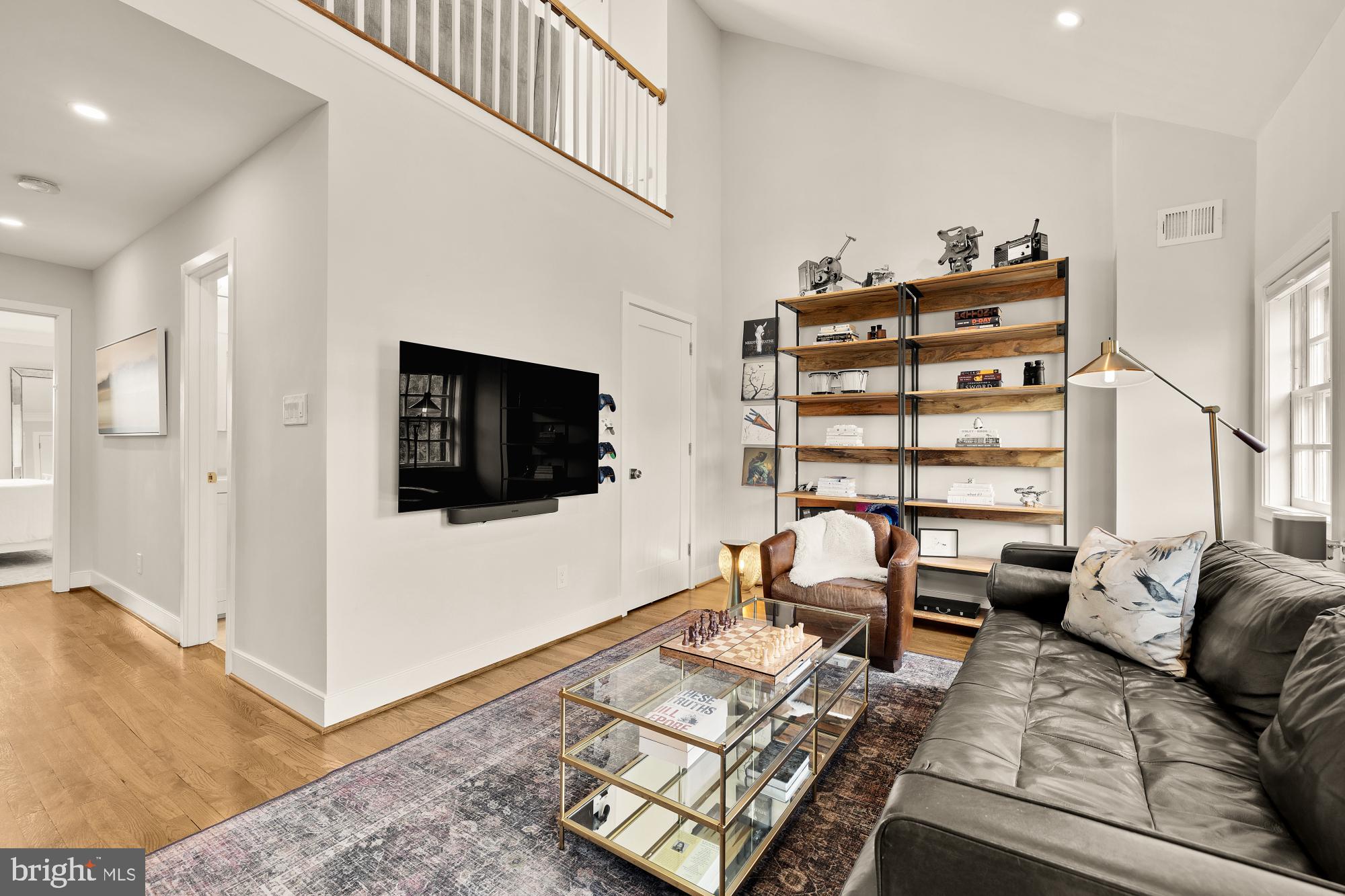 OLD TOWN ALEXANDRIA - Residential