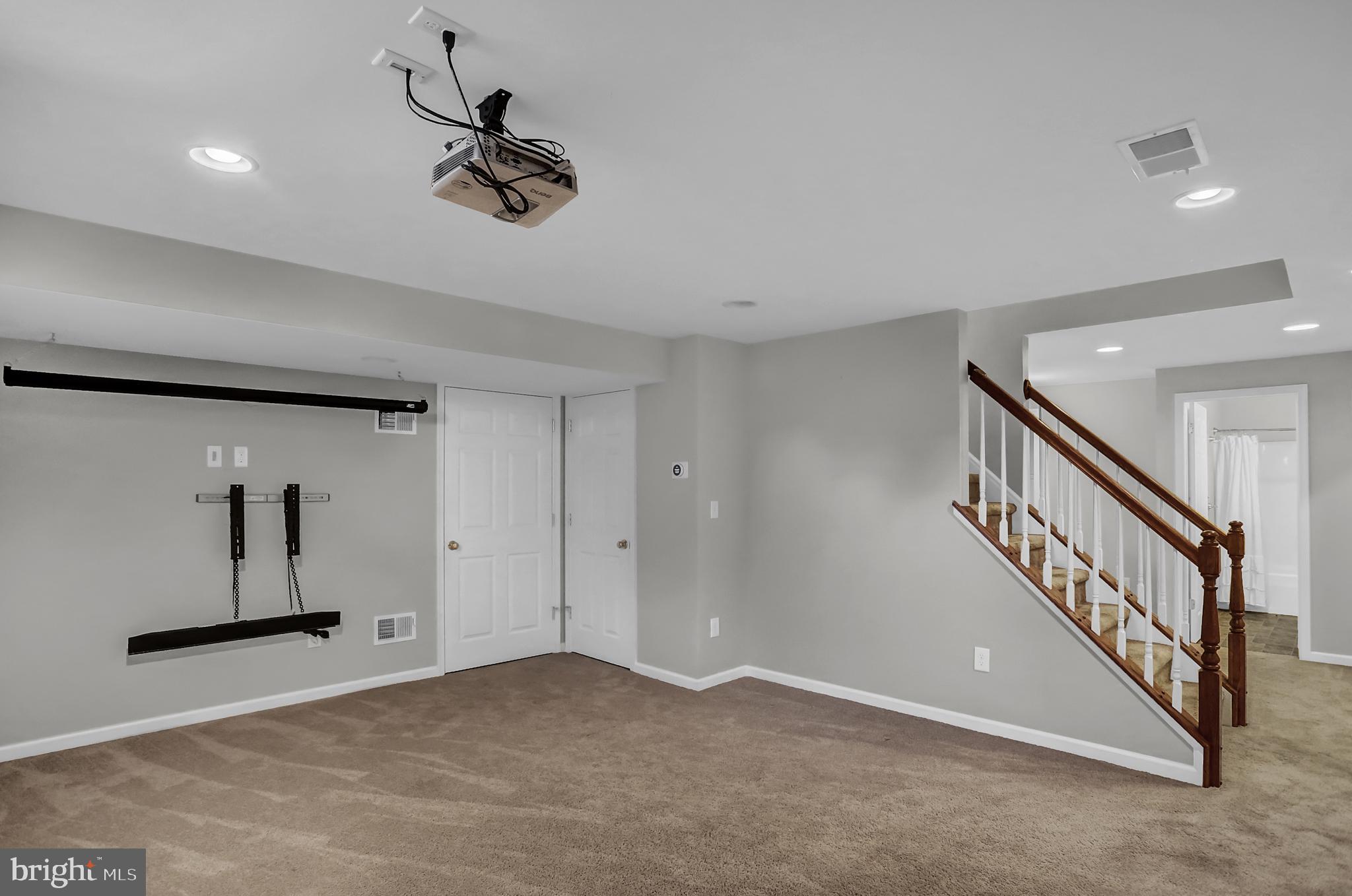 CHESTNUT RUN - Residential