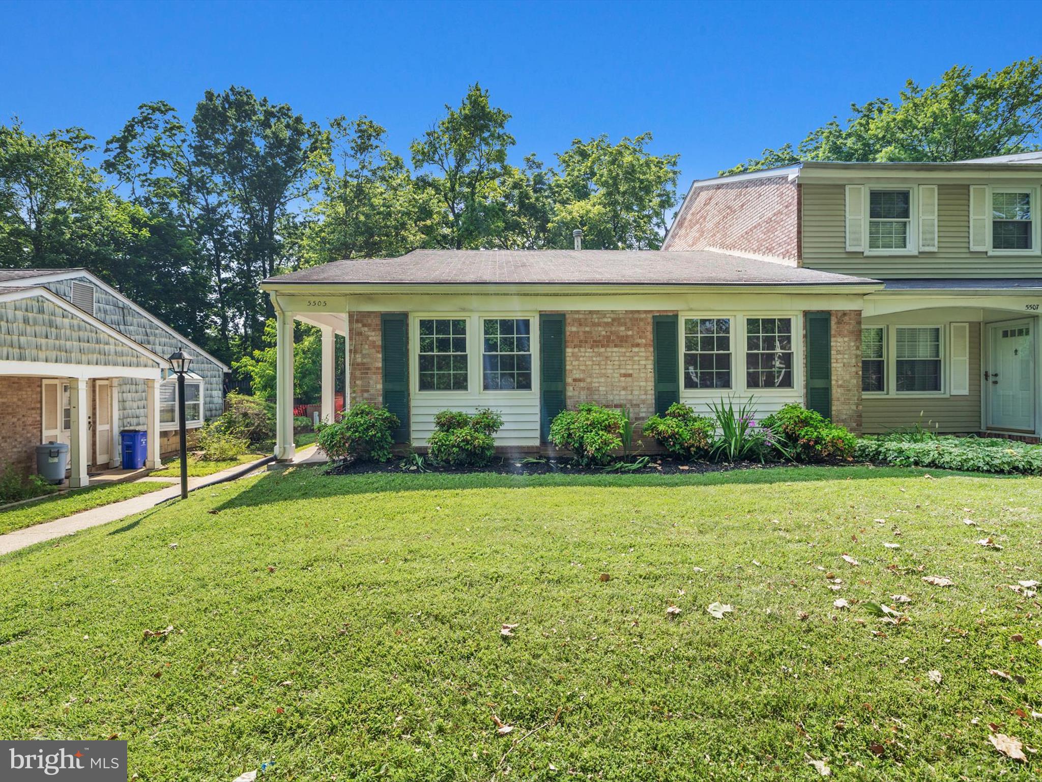 5505 WOODENHAWK CIRCLE