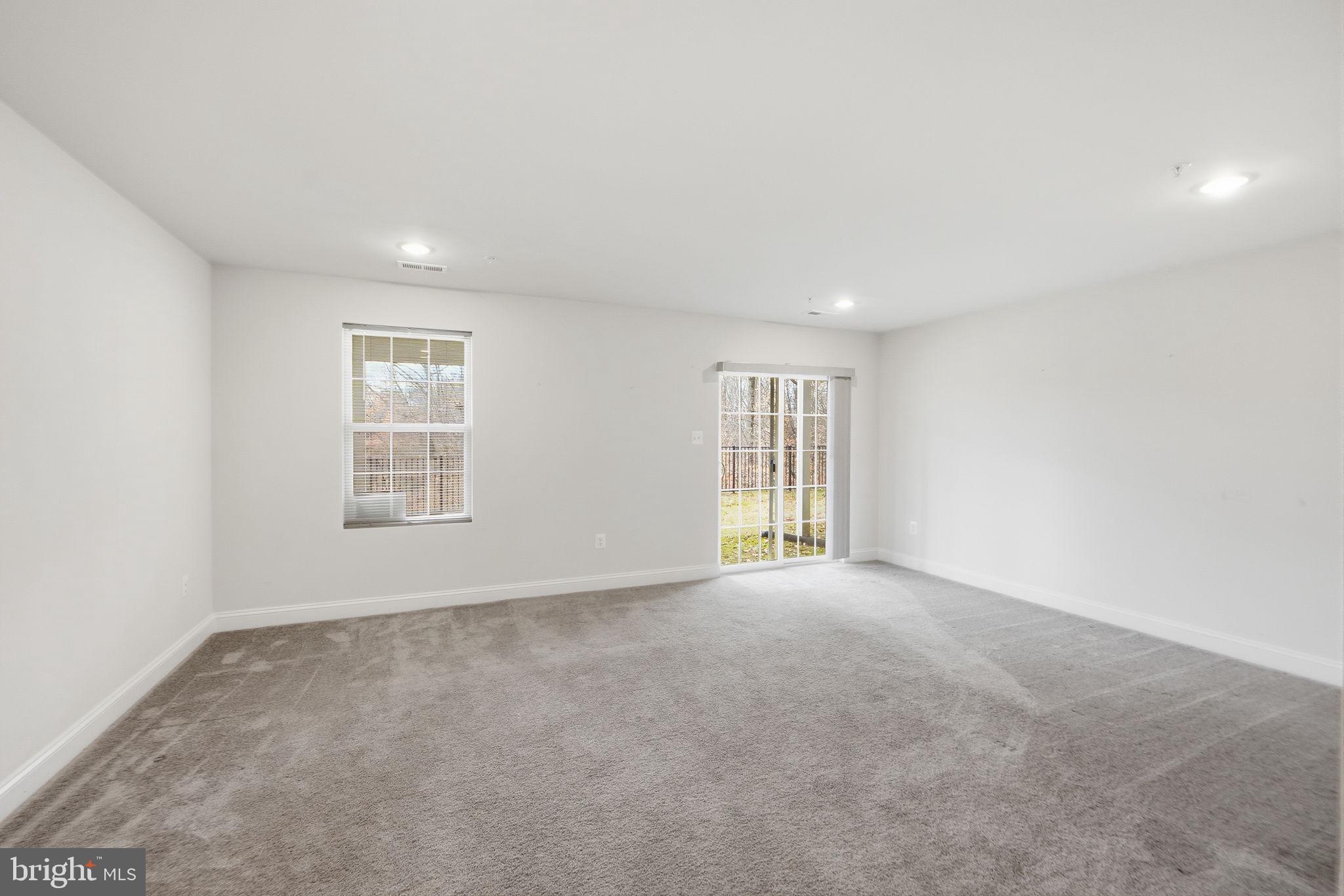 SPRING CREEK - Residential