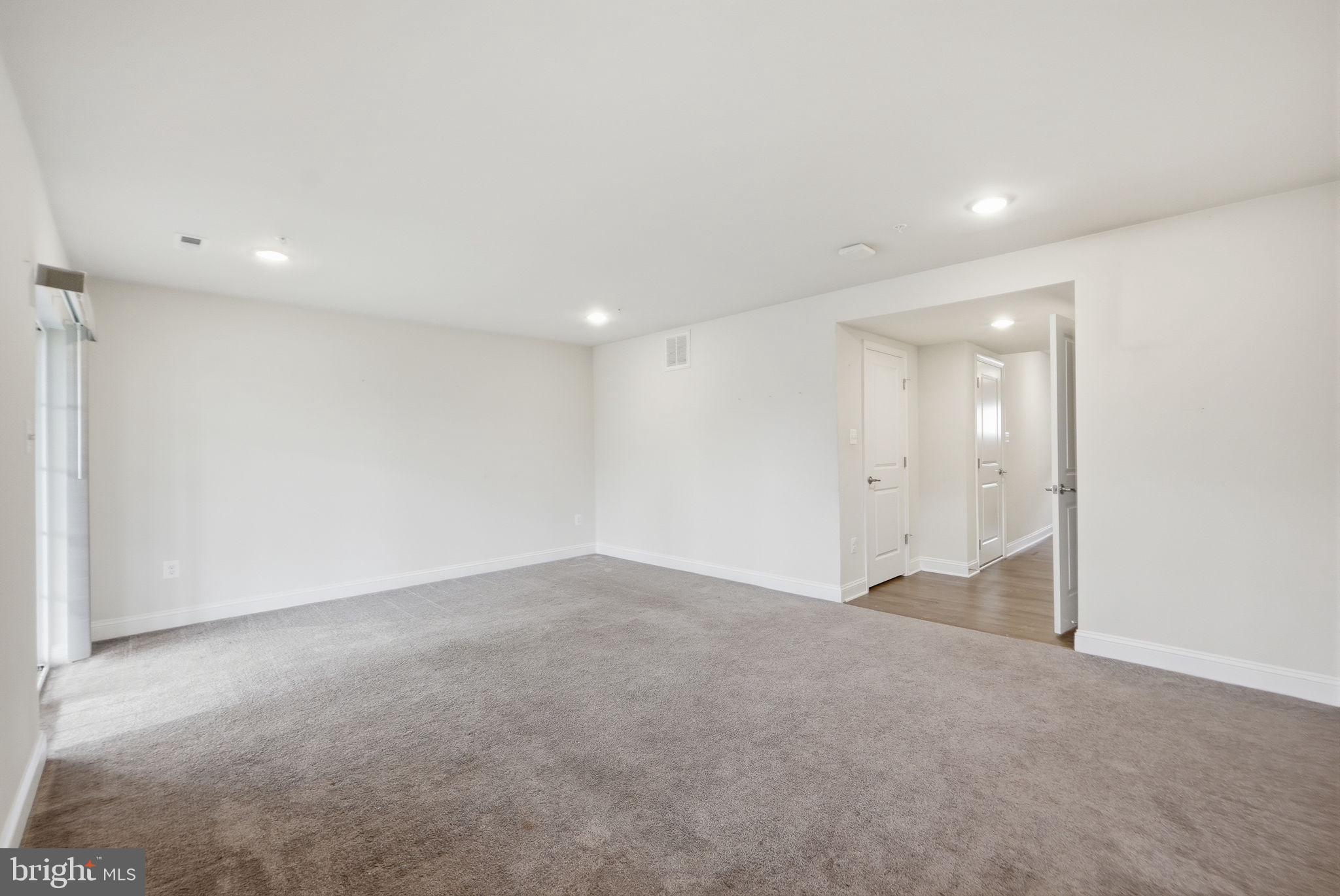 SPRING CREEK - Residential