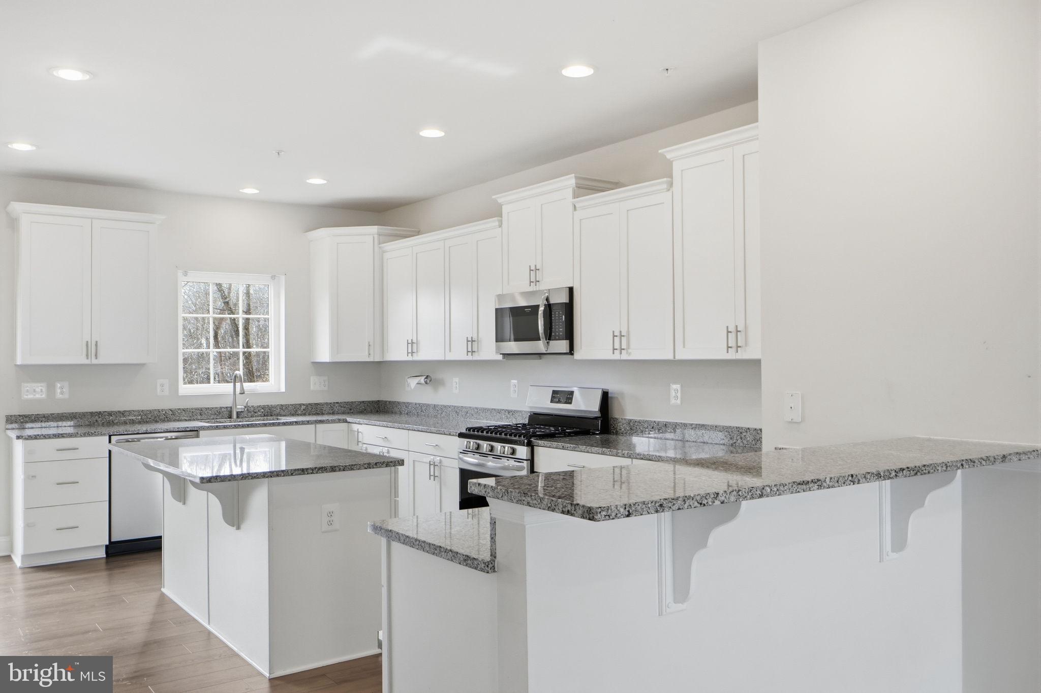 SPRING CREEK - Residential