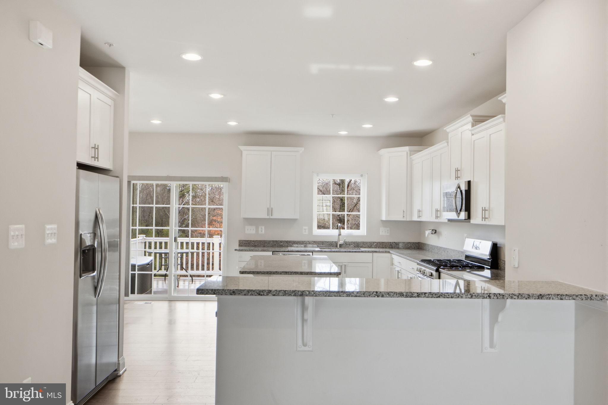 SPRING CREEK - Residential