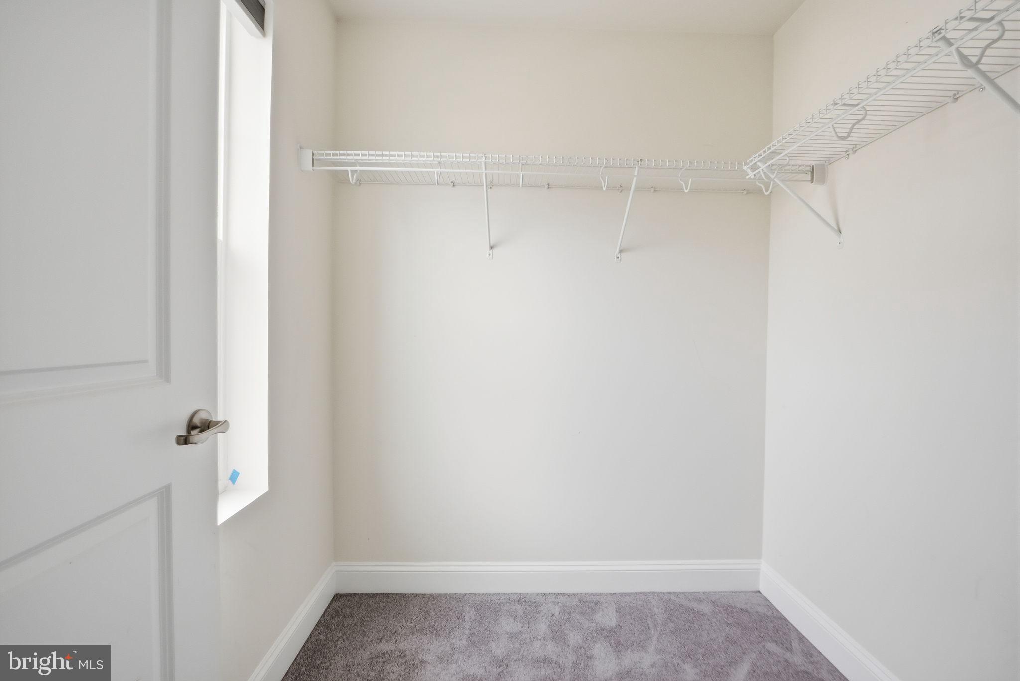 SPRING CREEK - Residential