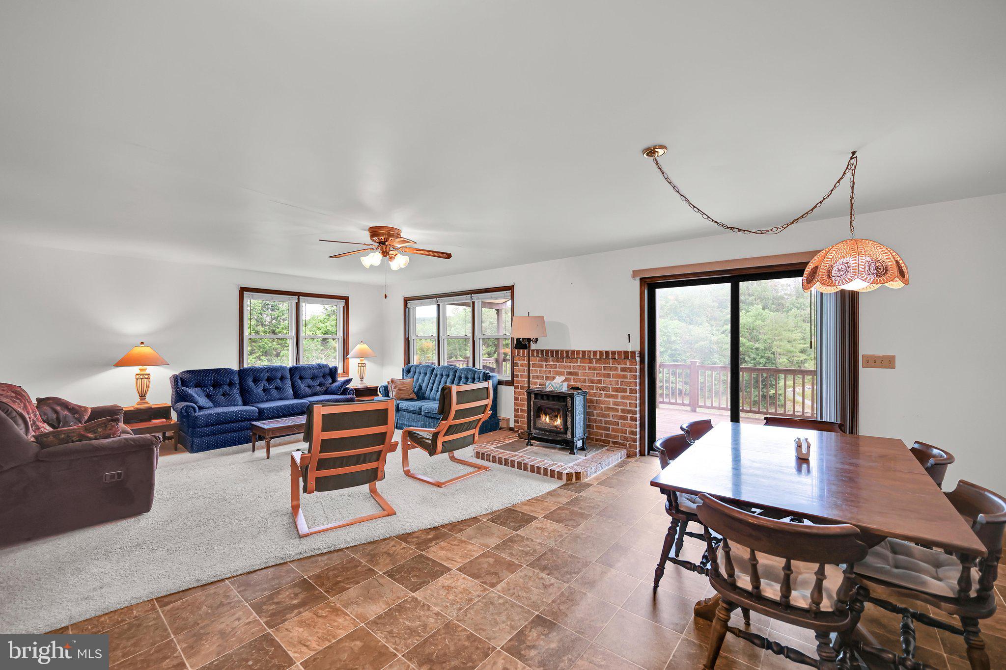 1933 WYNONAH DRIVE
