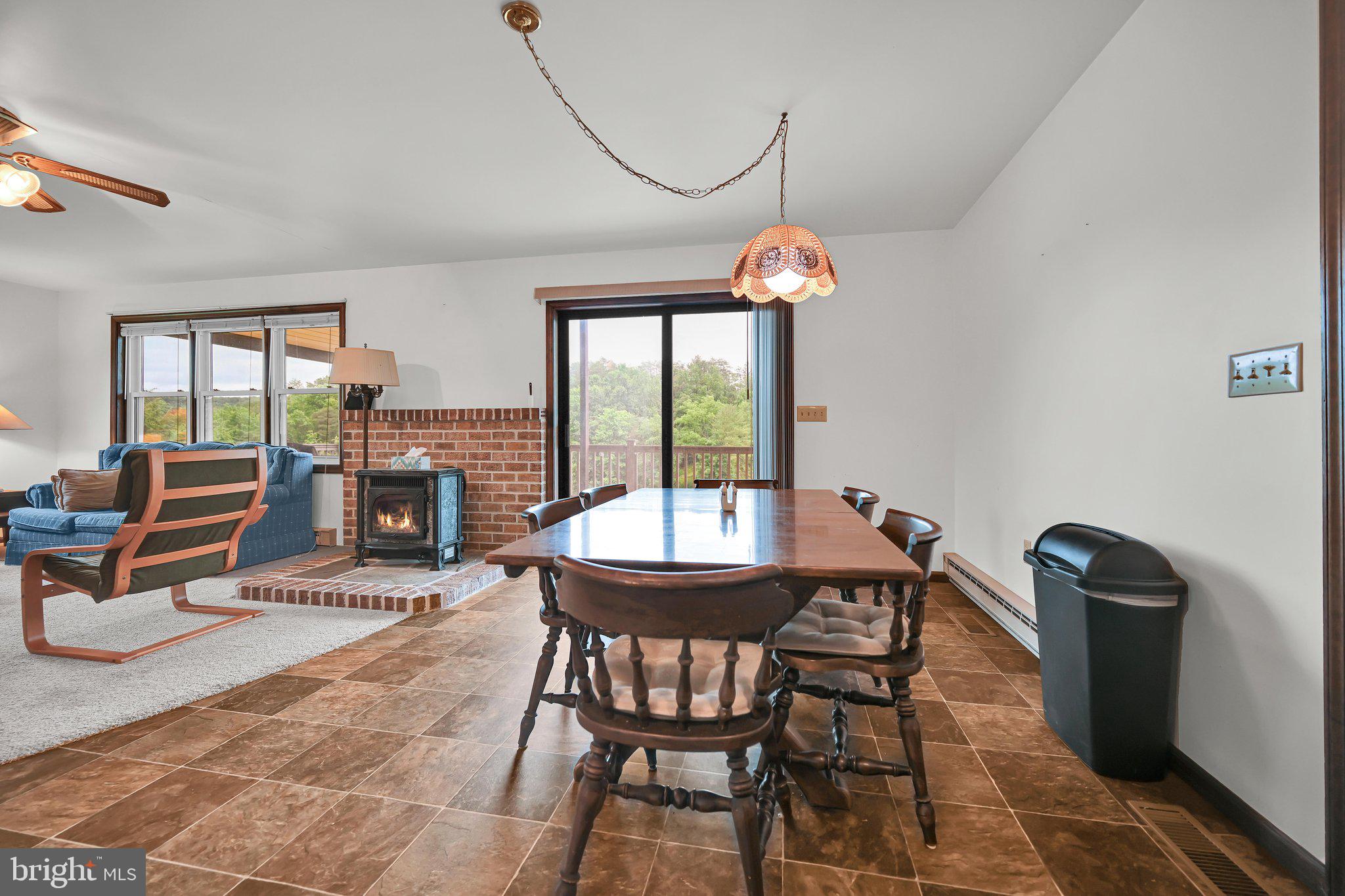 1933 WYNONAH DRIVE
