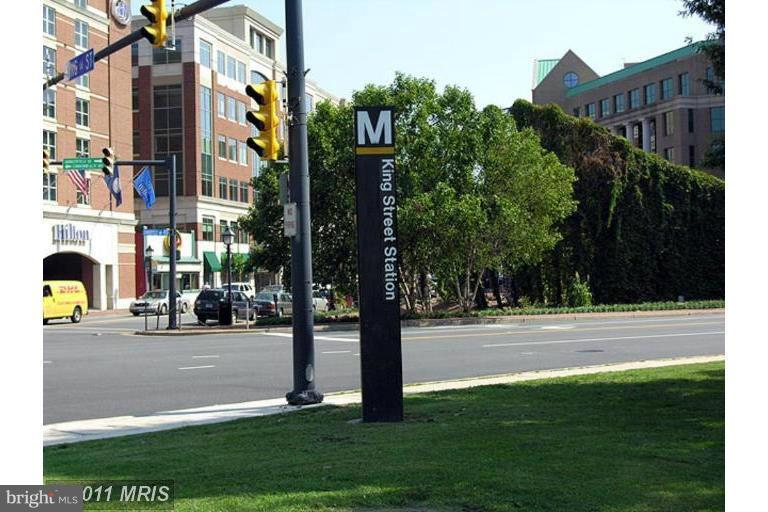 THE ROYALTON - Residential Lease