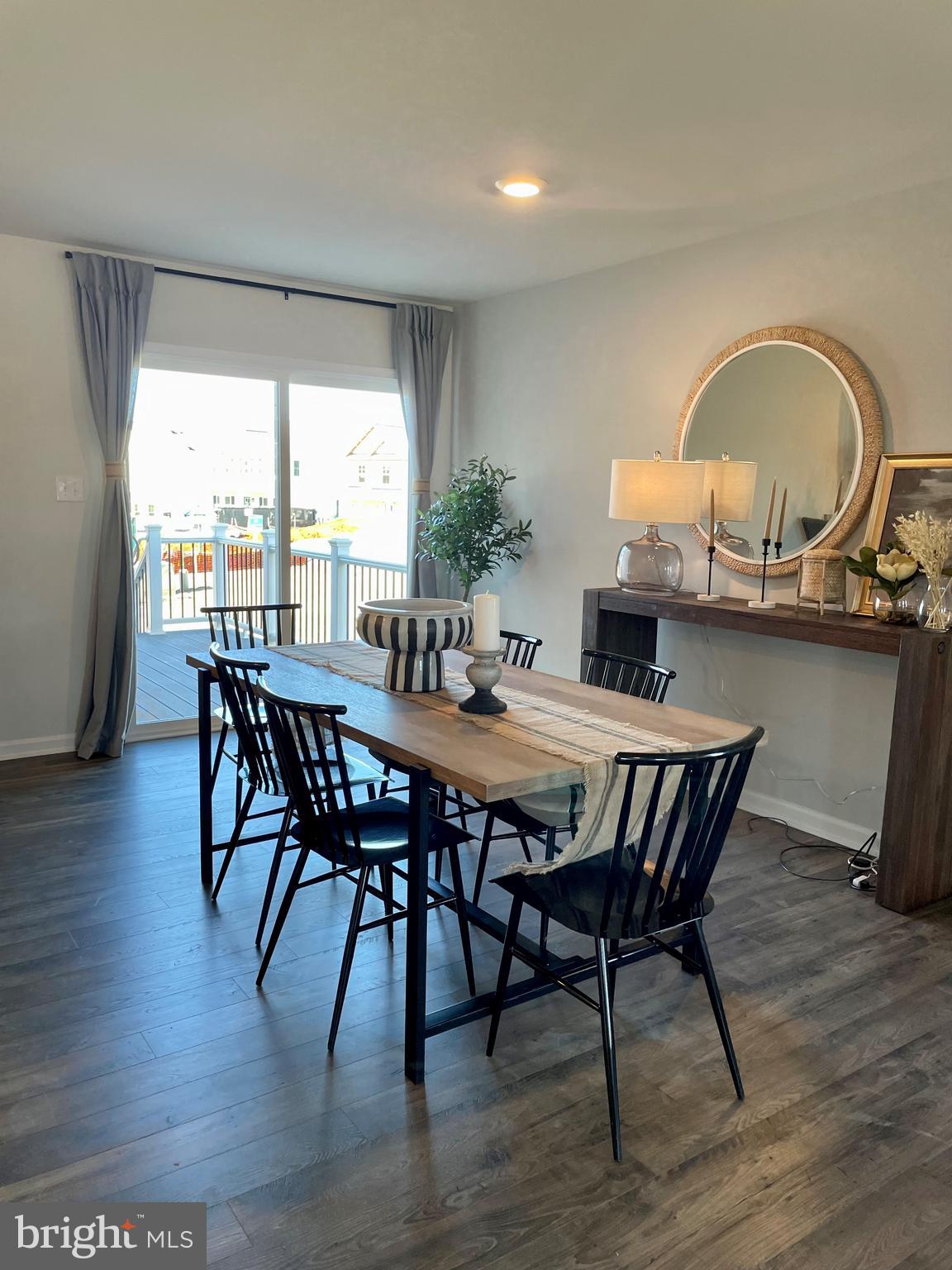 LADYSMITH VILLAGE - Residential