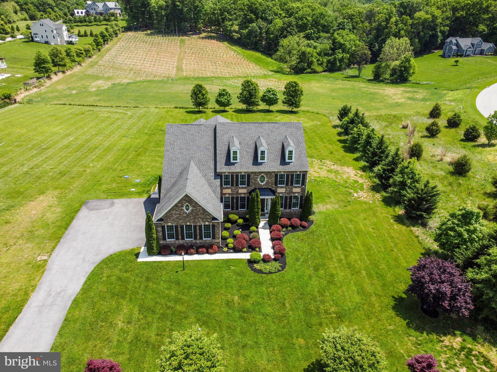 THE WARFIELDS II - Residential