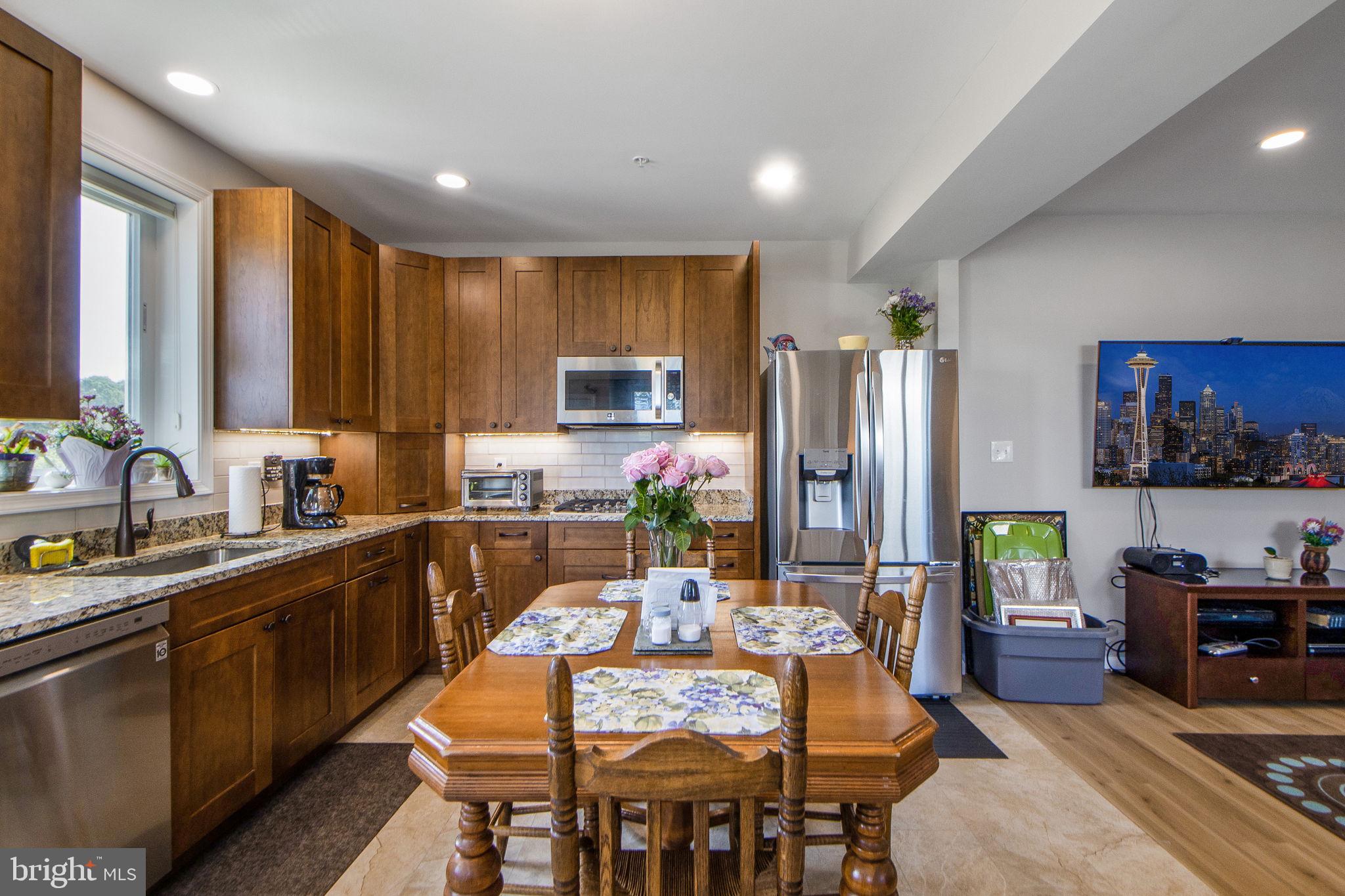 THE WARFIELDS II - Residential