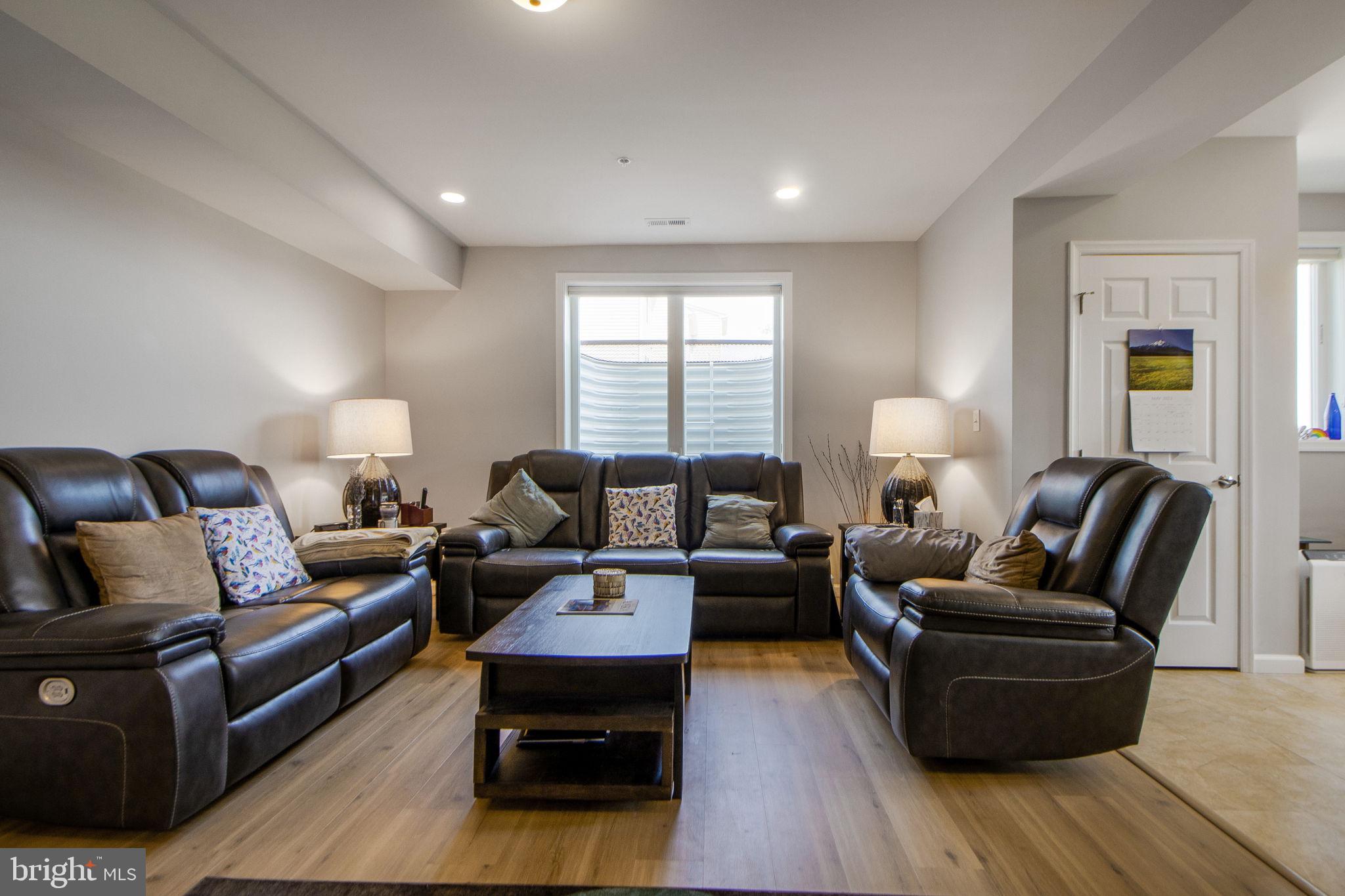 THE WARFIELDS II - Residential