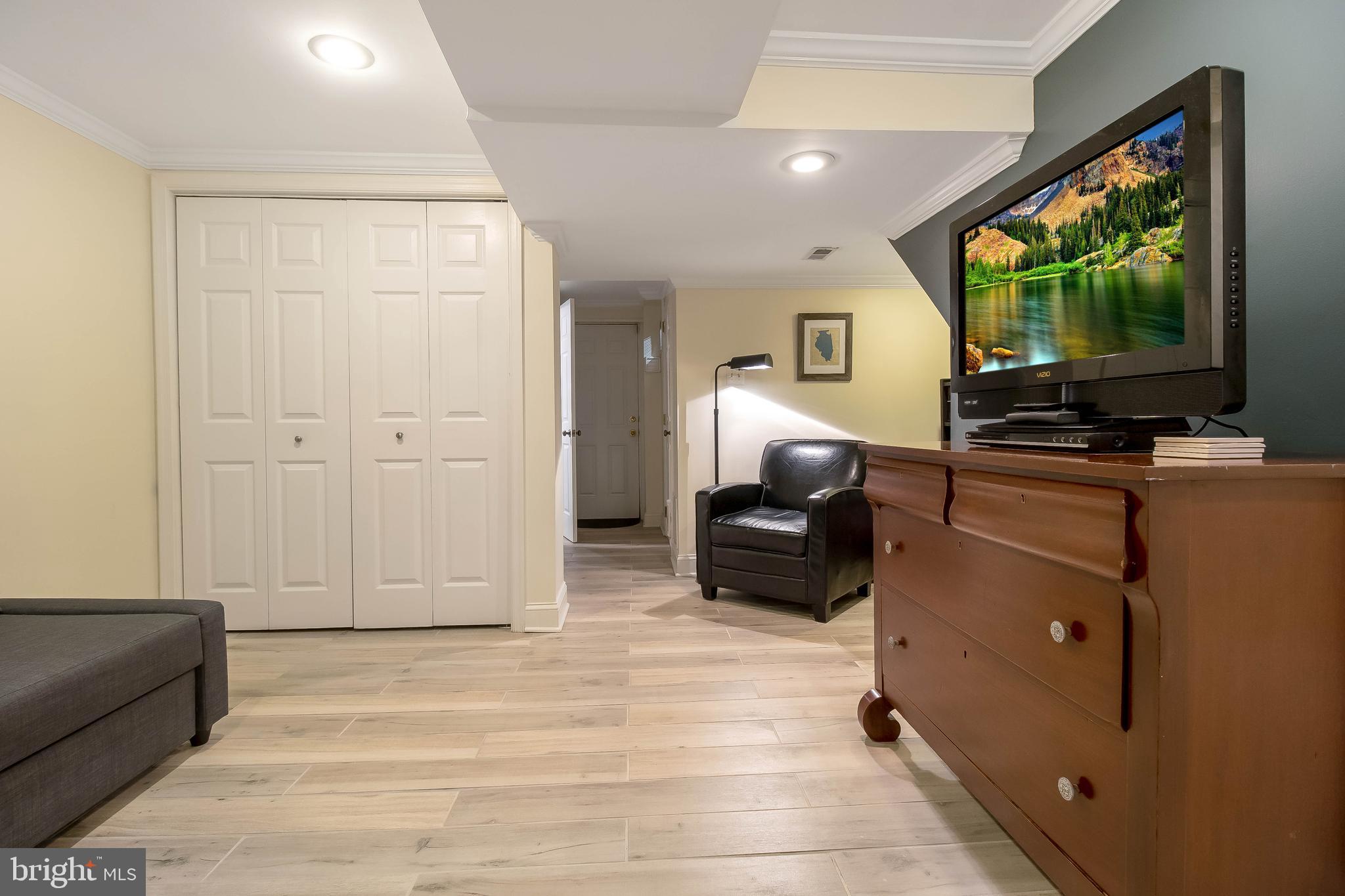 ALEXANDRIA - Residential