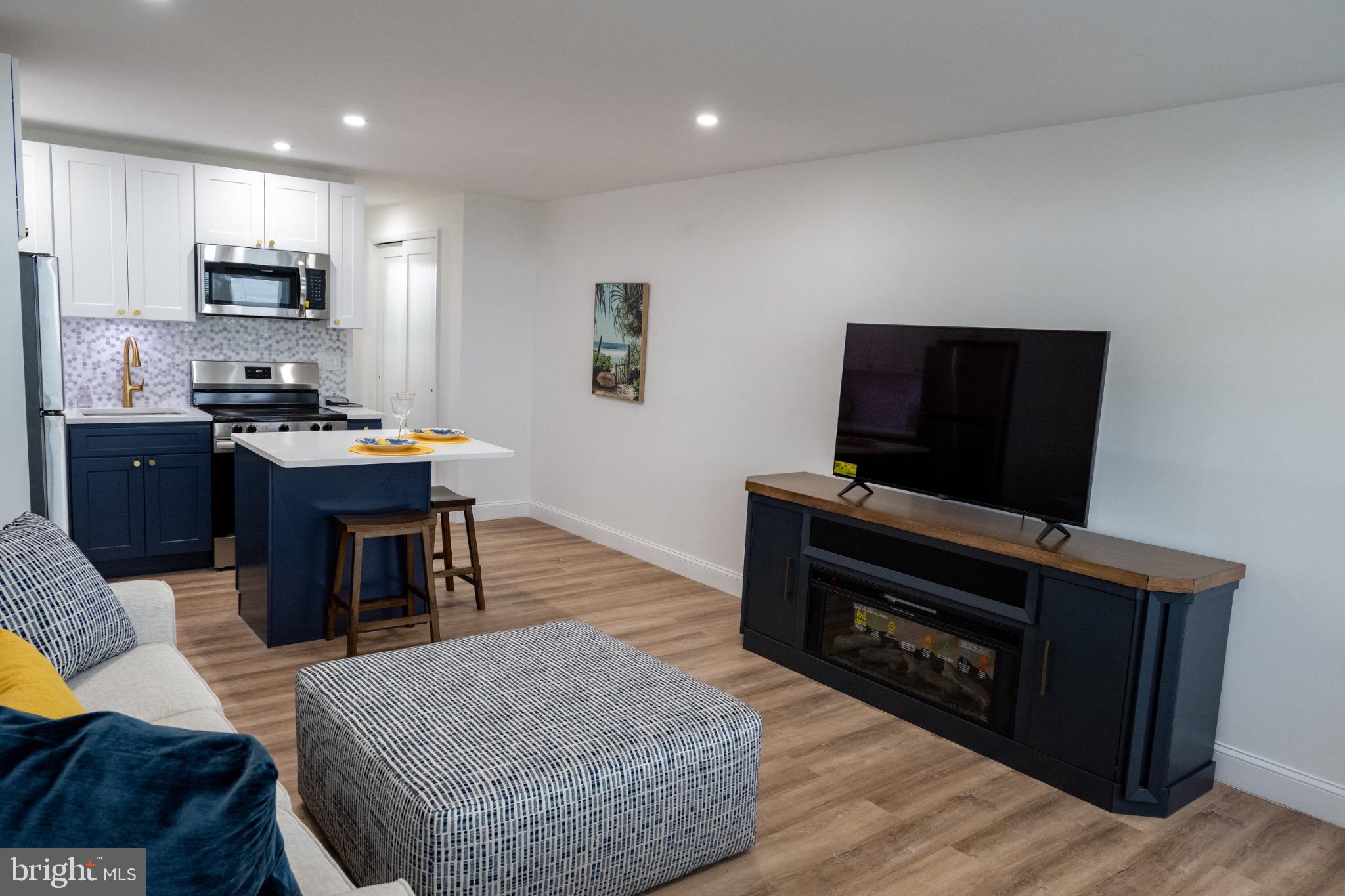 401 BROADWAY 24