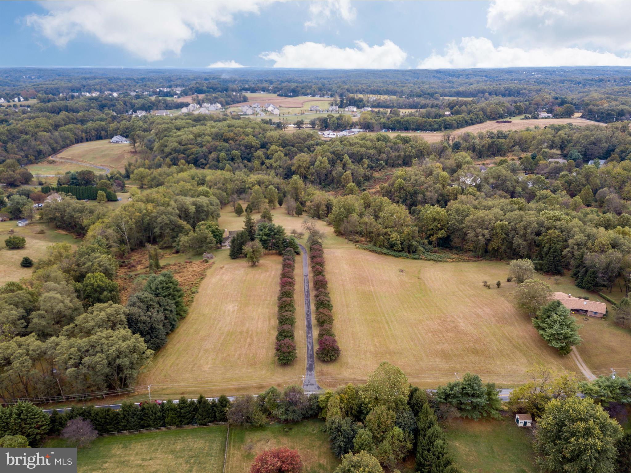 ASHLAND WOODS - Residential