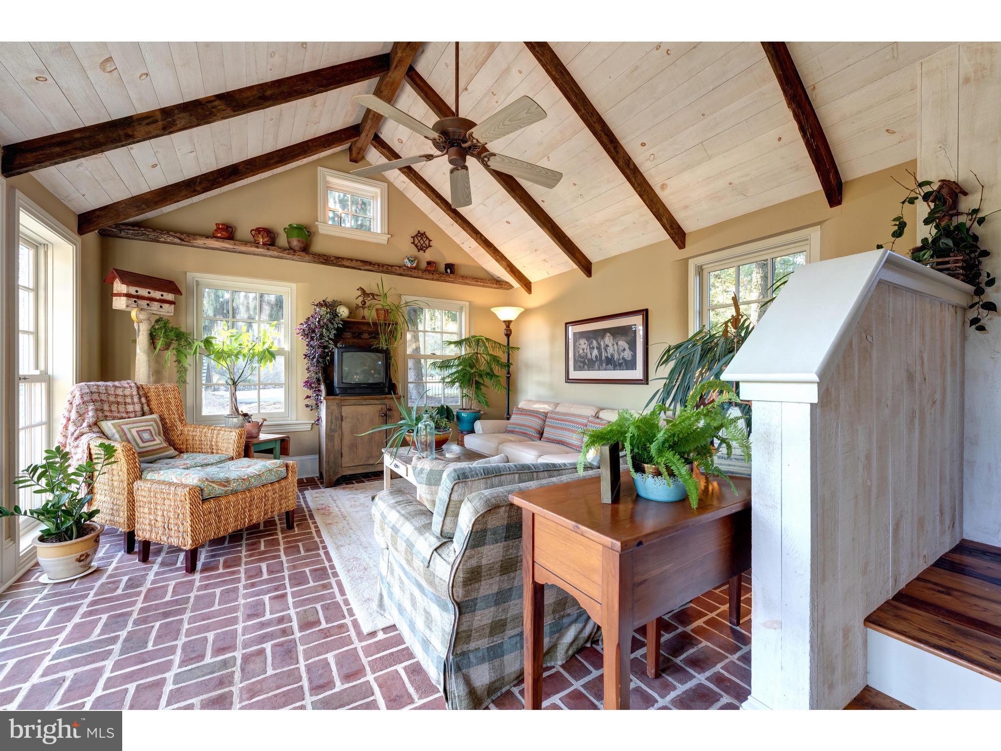 ASHLAND WOODS - Residential