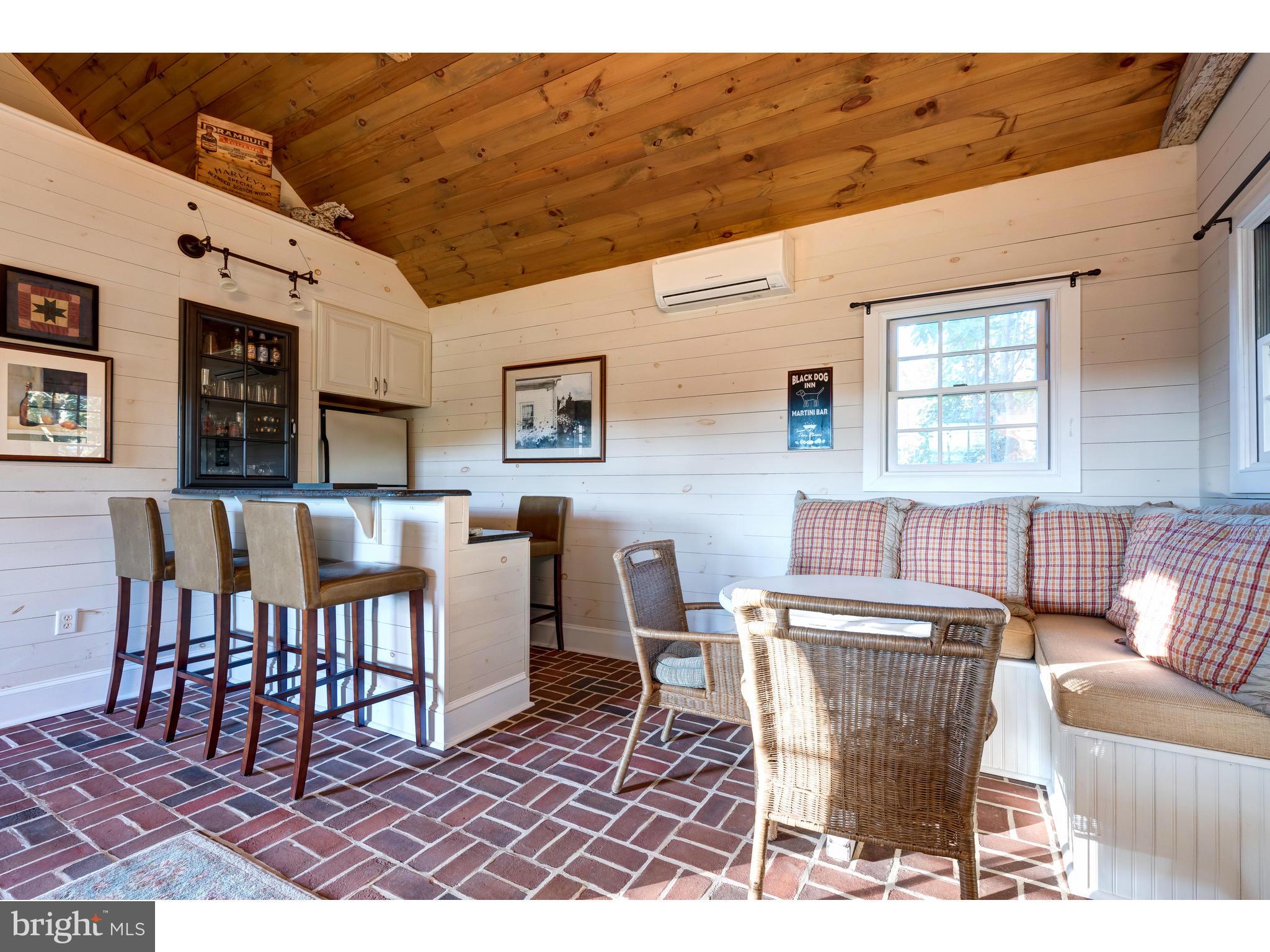 ASHLAND WOODS - Residential