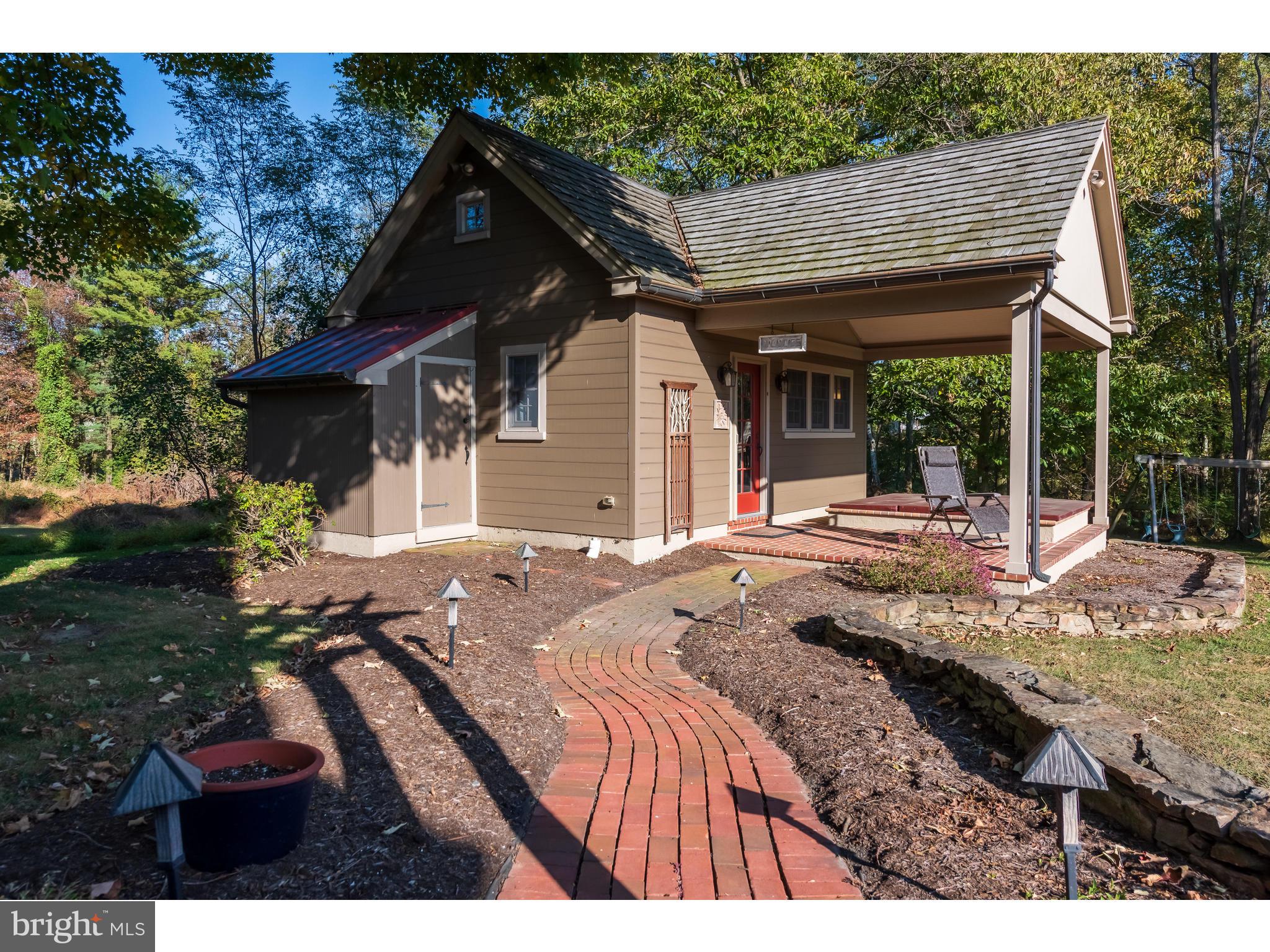 ASHLAND WOODS - Residential