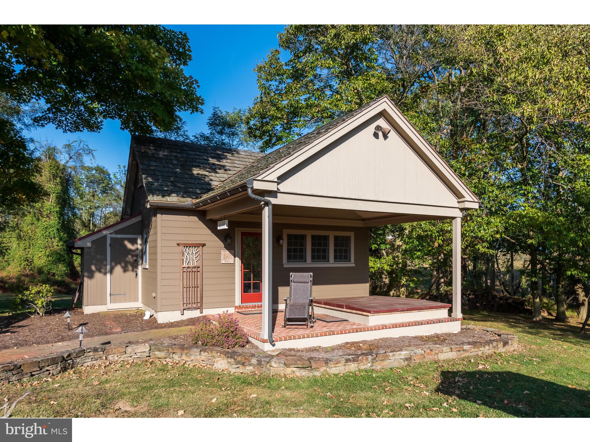 ASHLAND WOODS - Residential