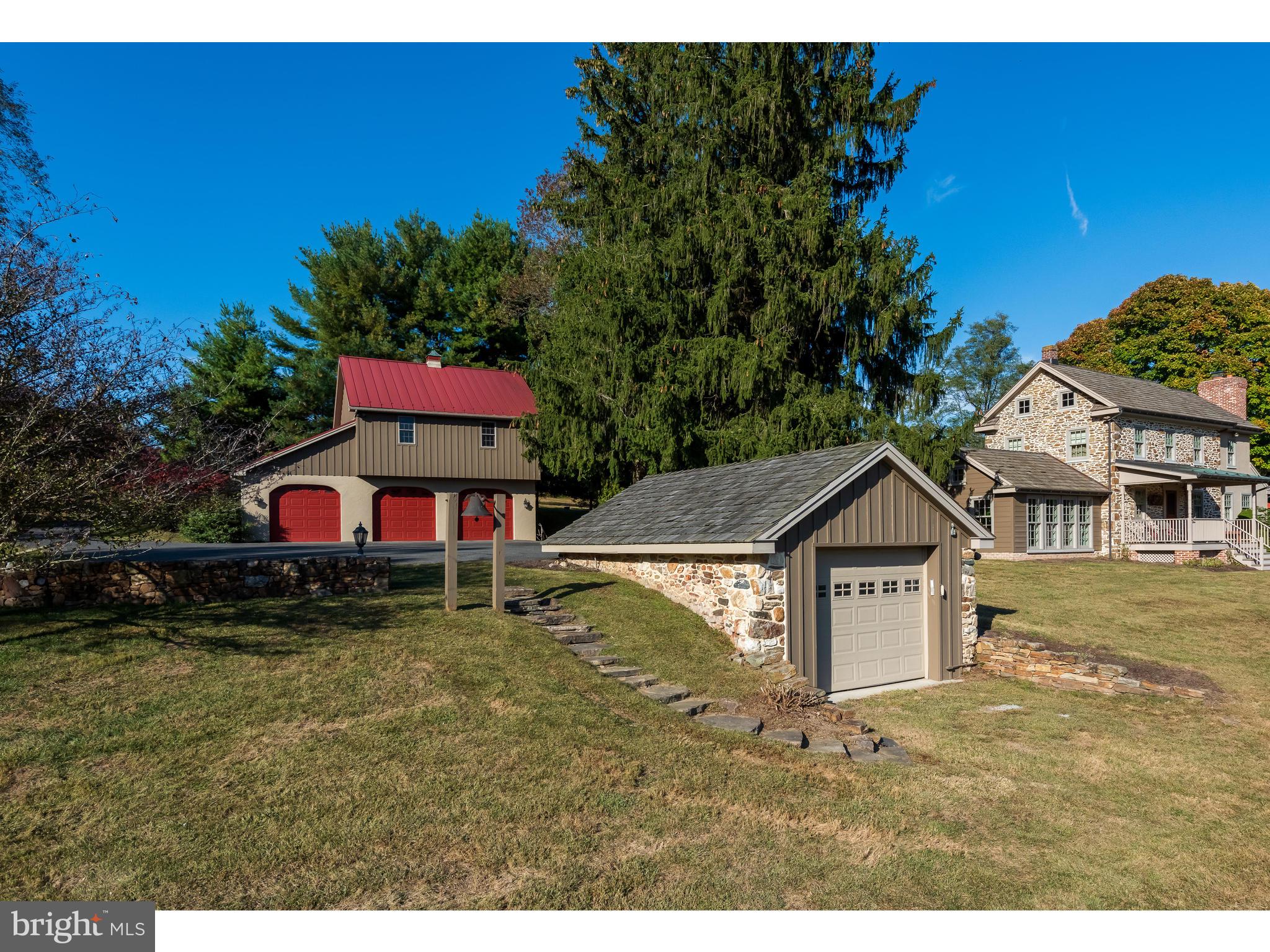 ASHLAND WOODS - Residential