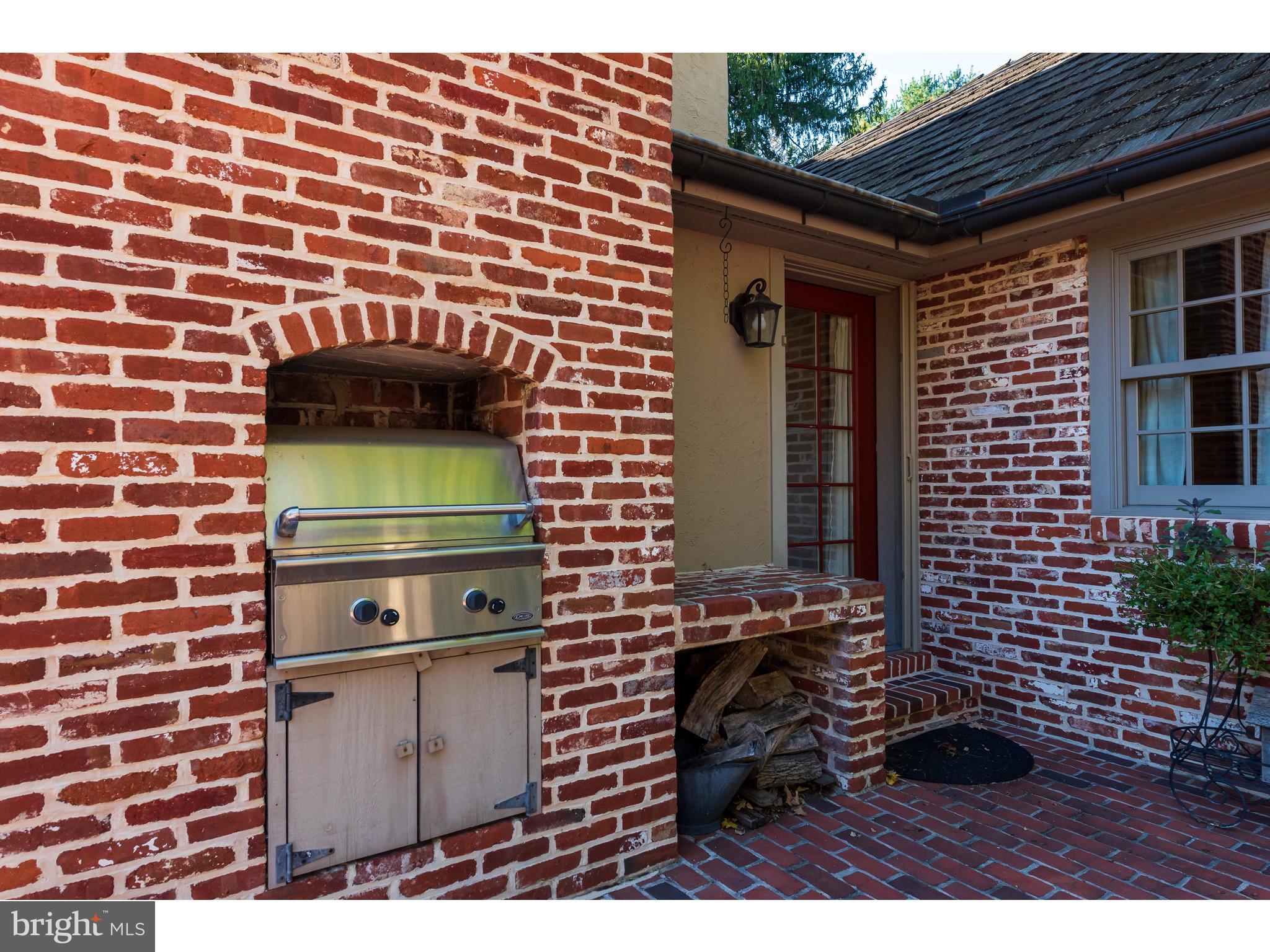 ASHLAND WOODS - Residential