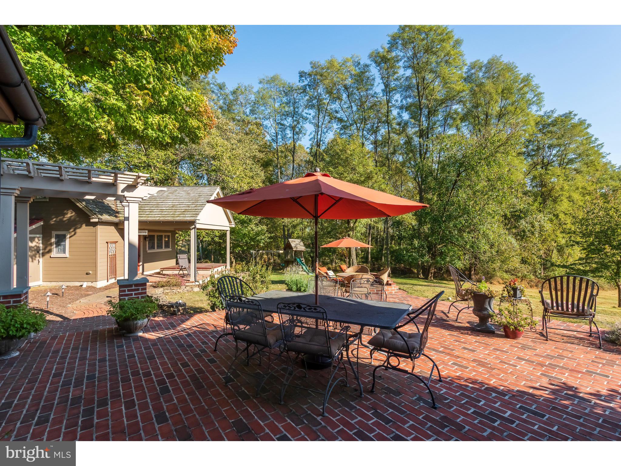 ASHLAND WOODS - Residential