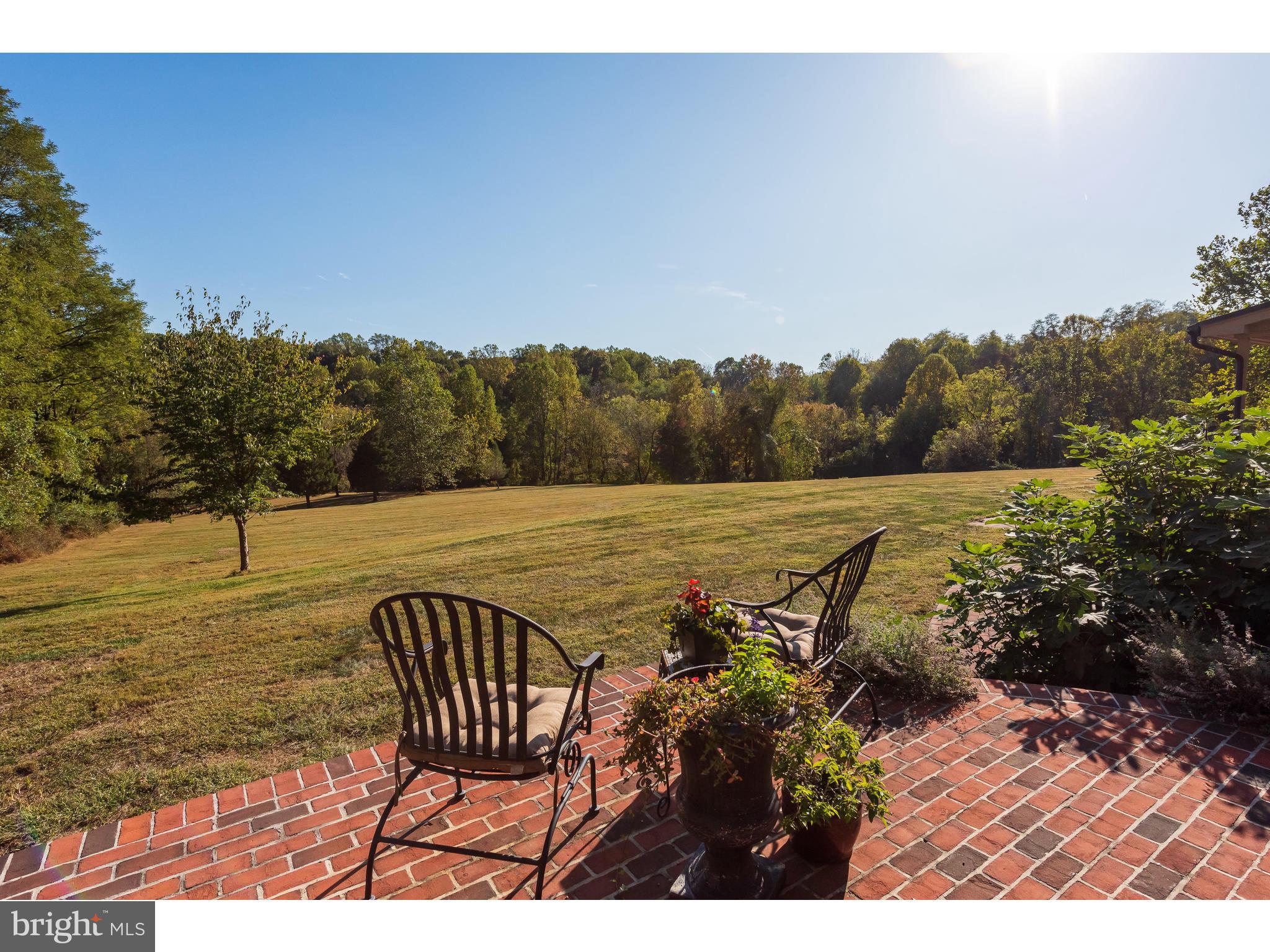 ASHLAND WOODS - Residential