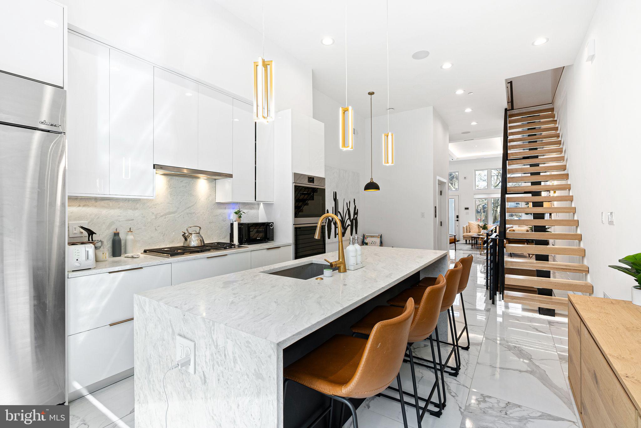 LOGAN CIRCLE - Residential