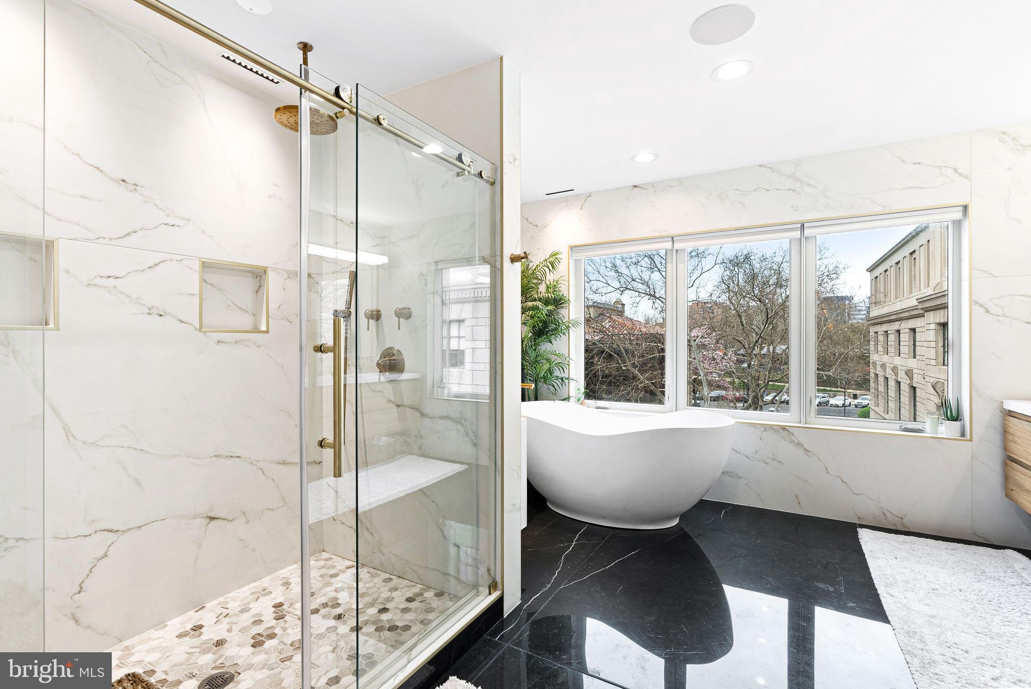 LOGAN CIRCLE - Residential
